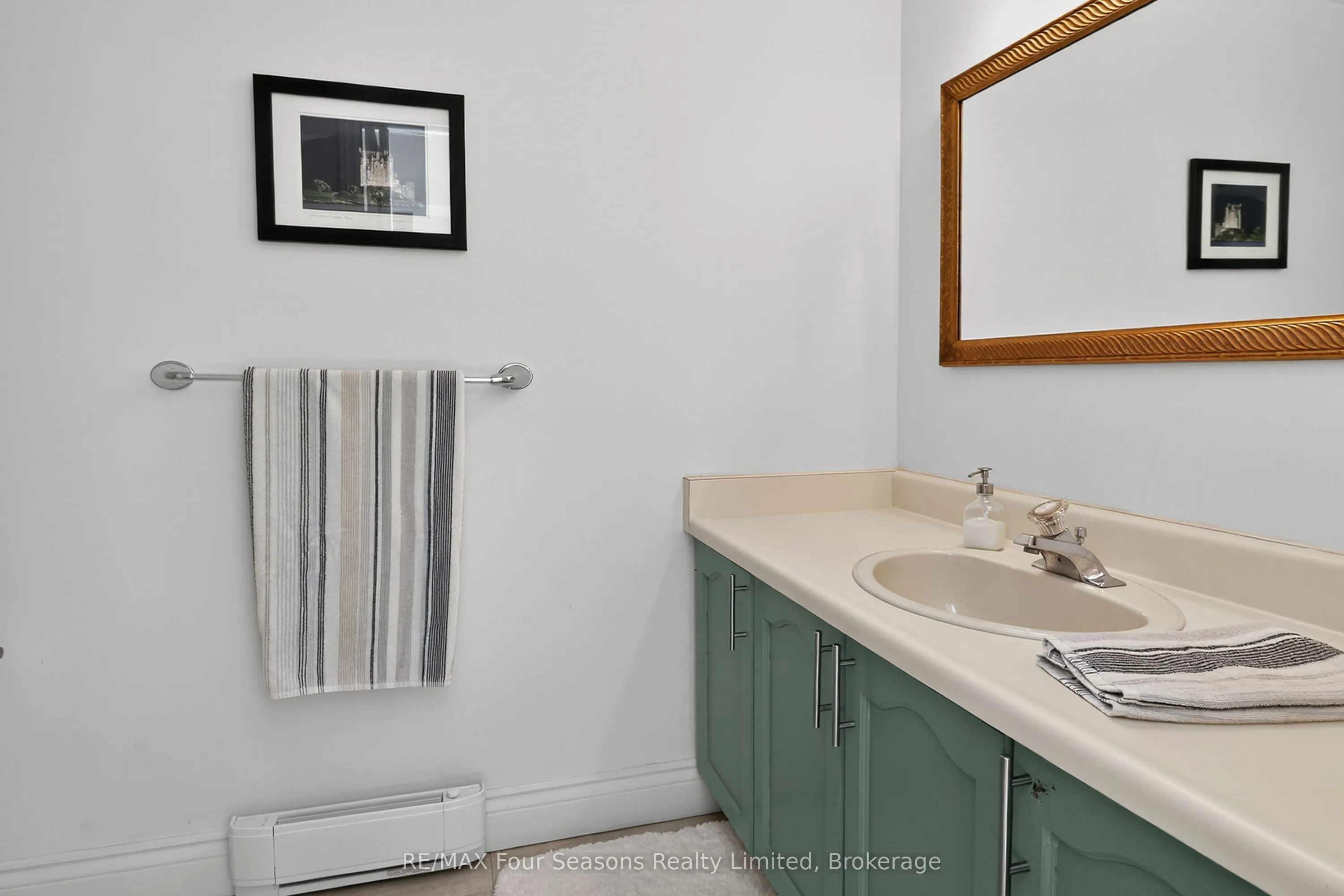 44 Trott Boulevard, #13