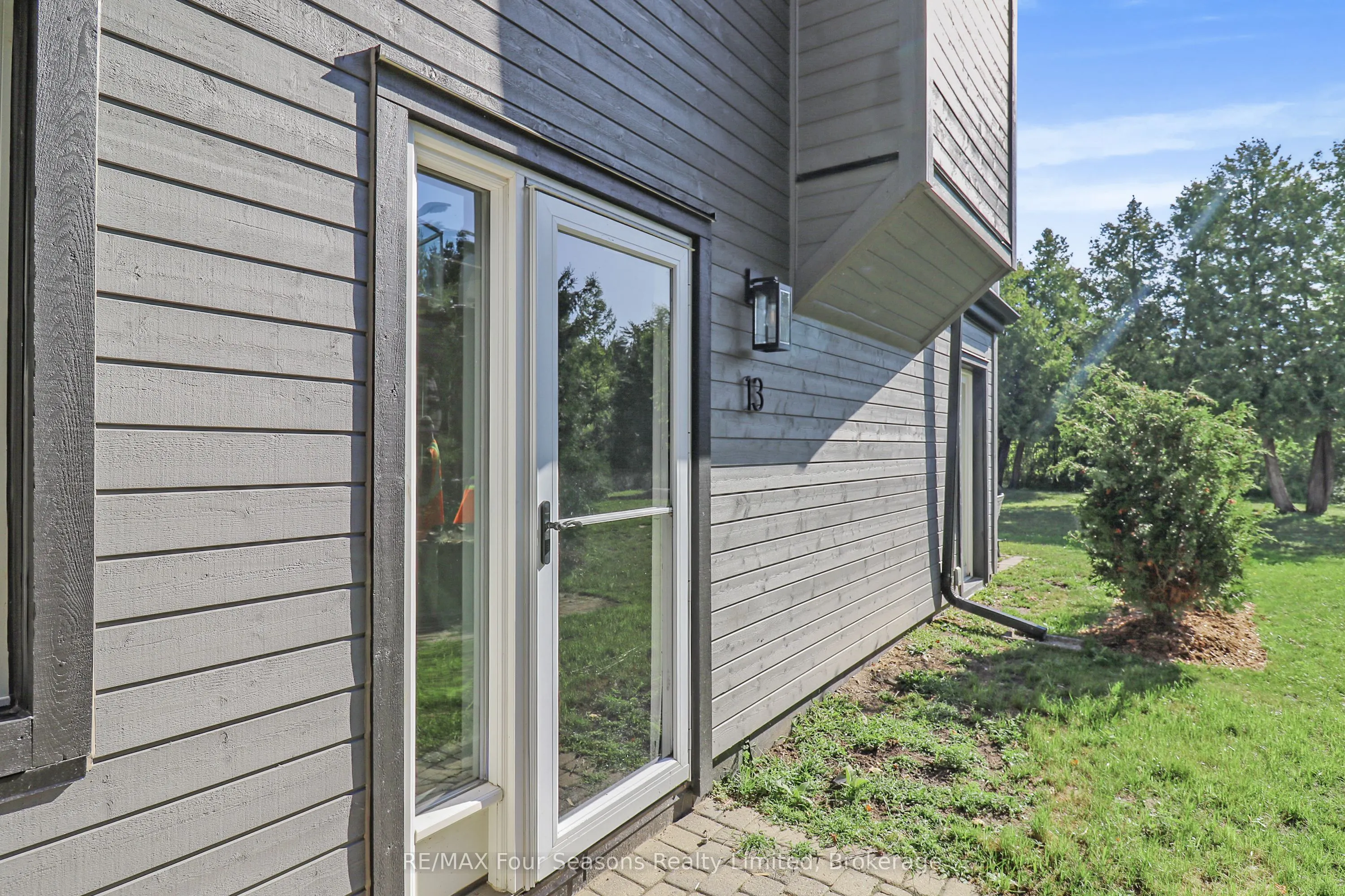 44 Trott Boulevard, #13