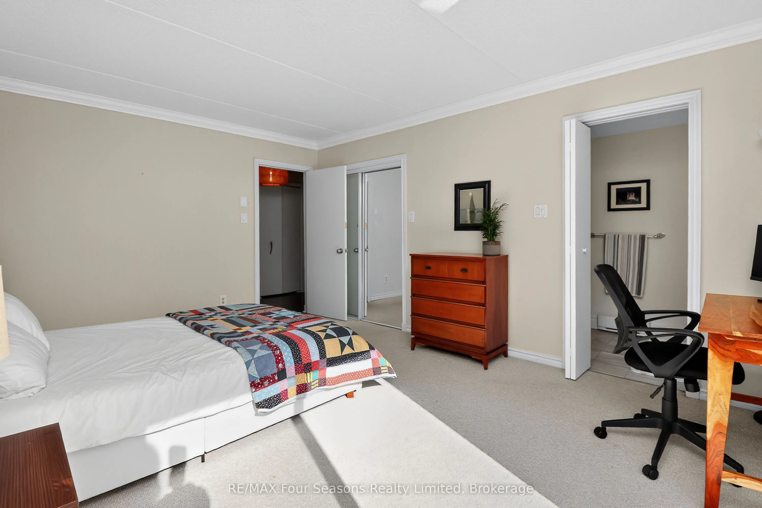 44 Trott Boulevard, #13