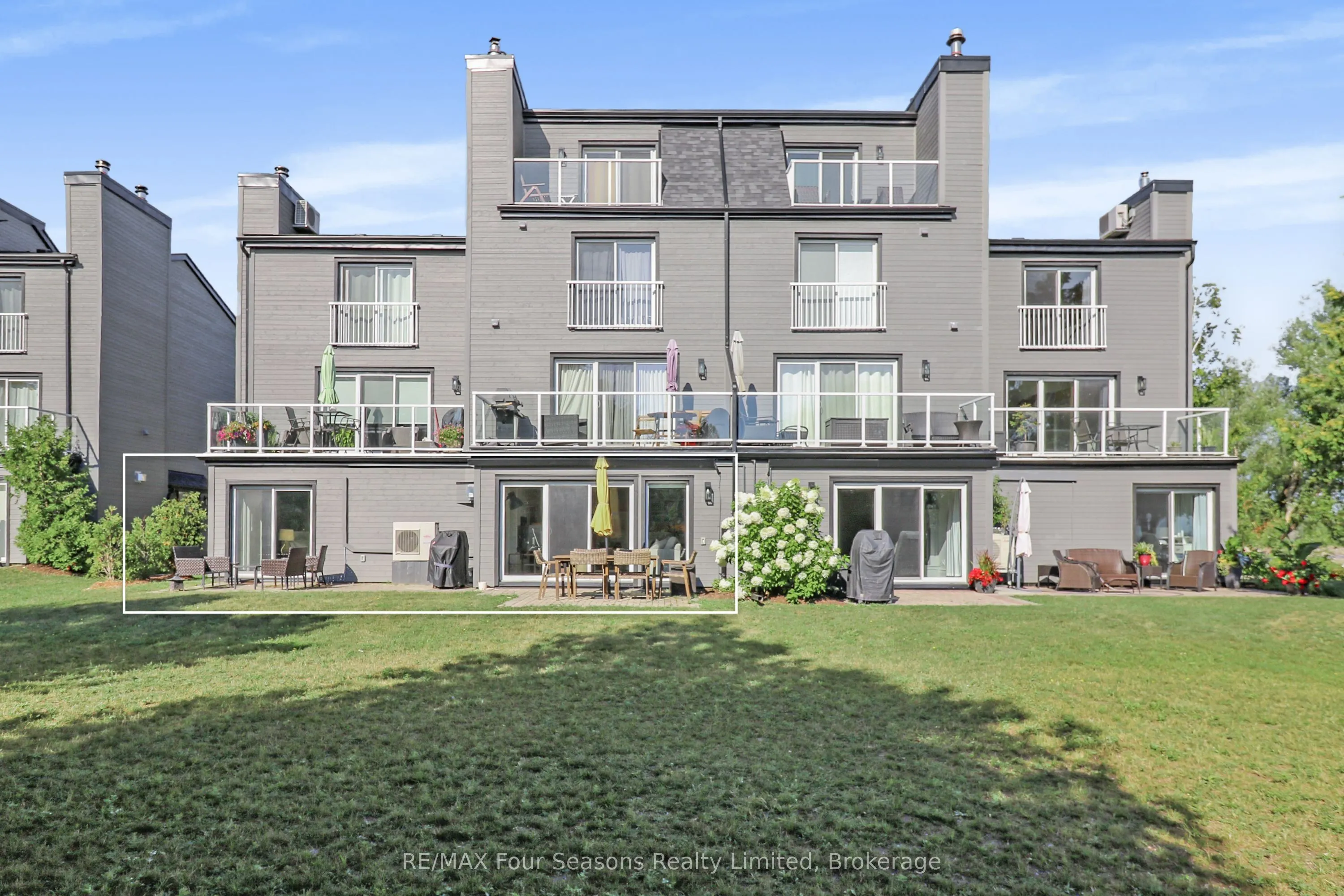 44 Trott Boulevard, #13