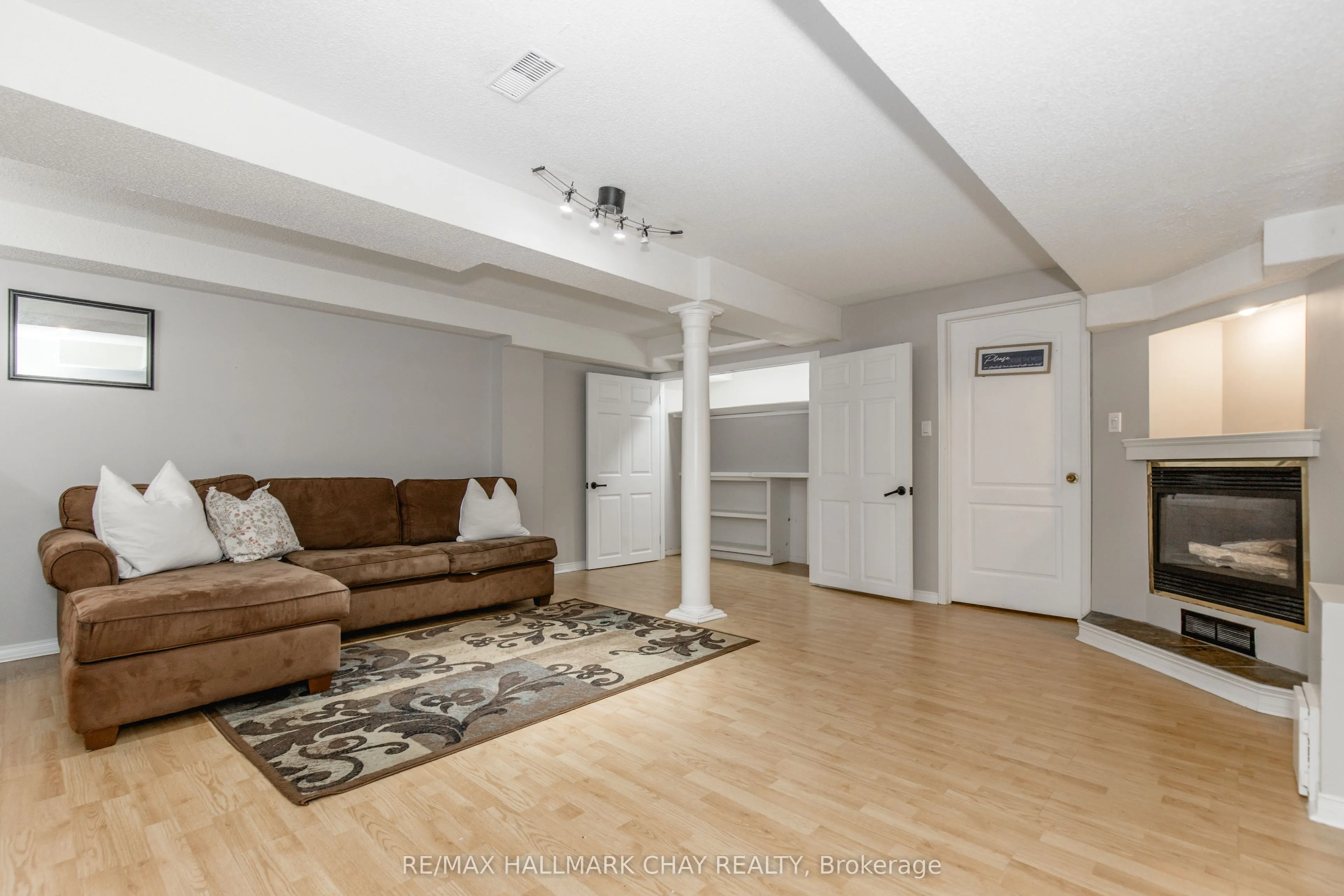 256 Ferndale Drive S