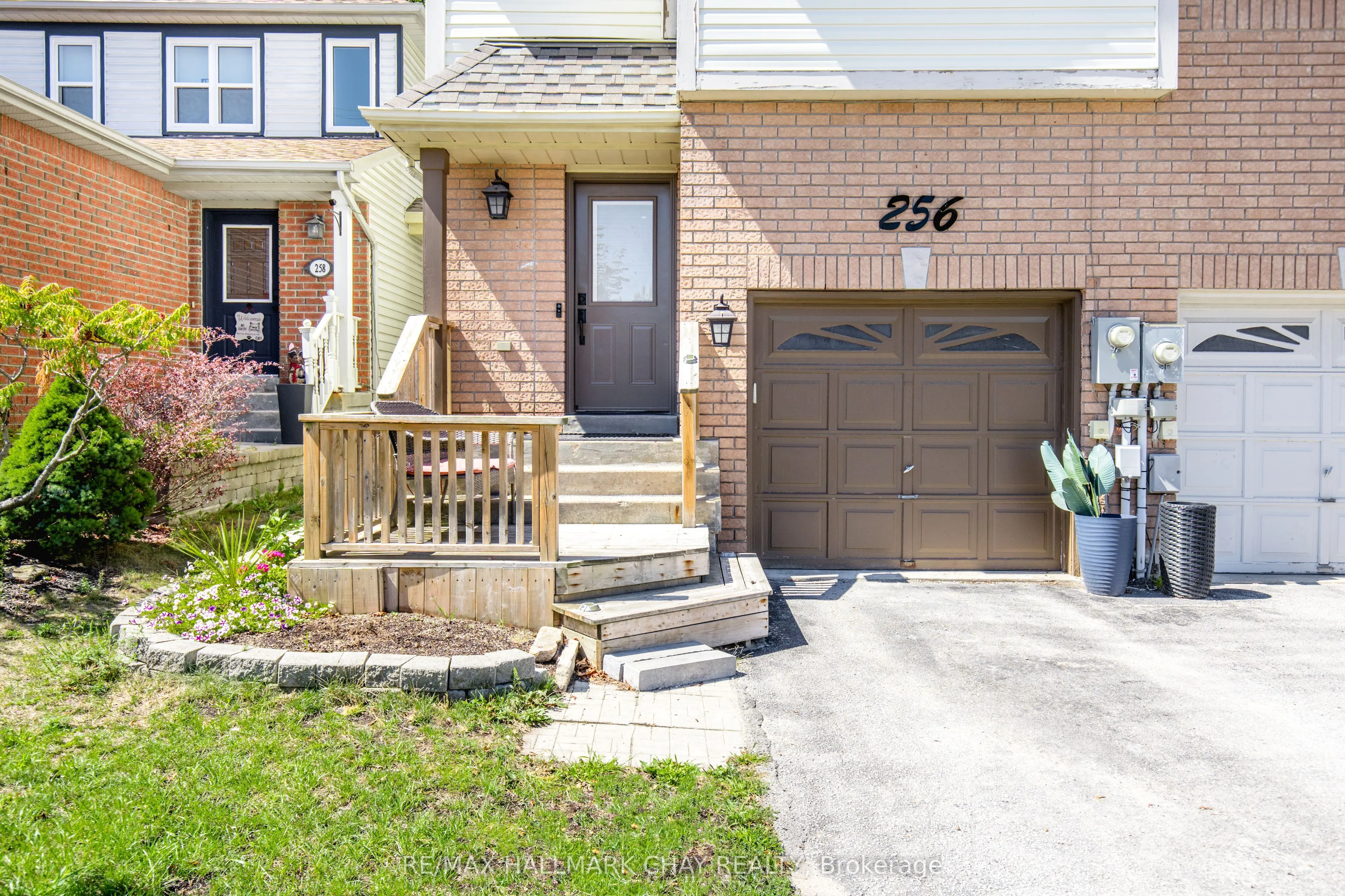 256 Ferndale Drive S