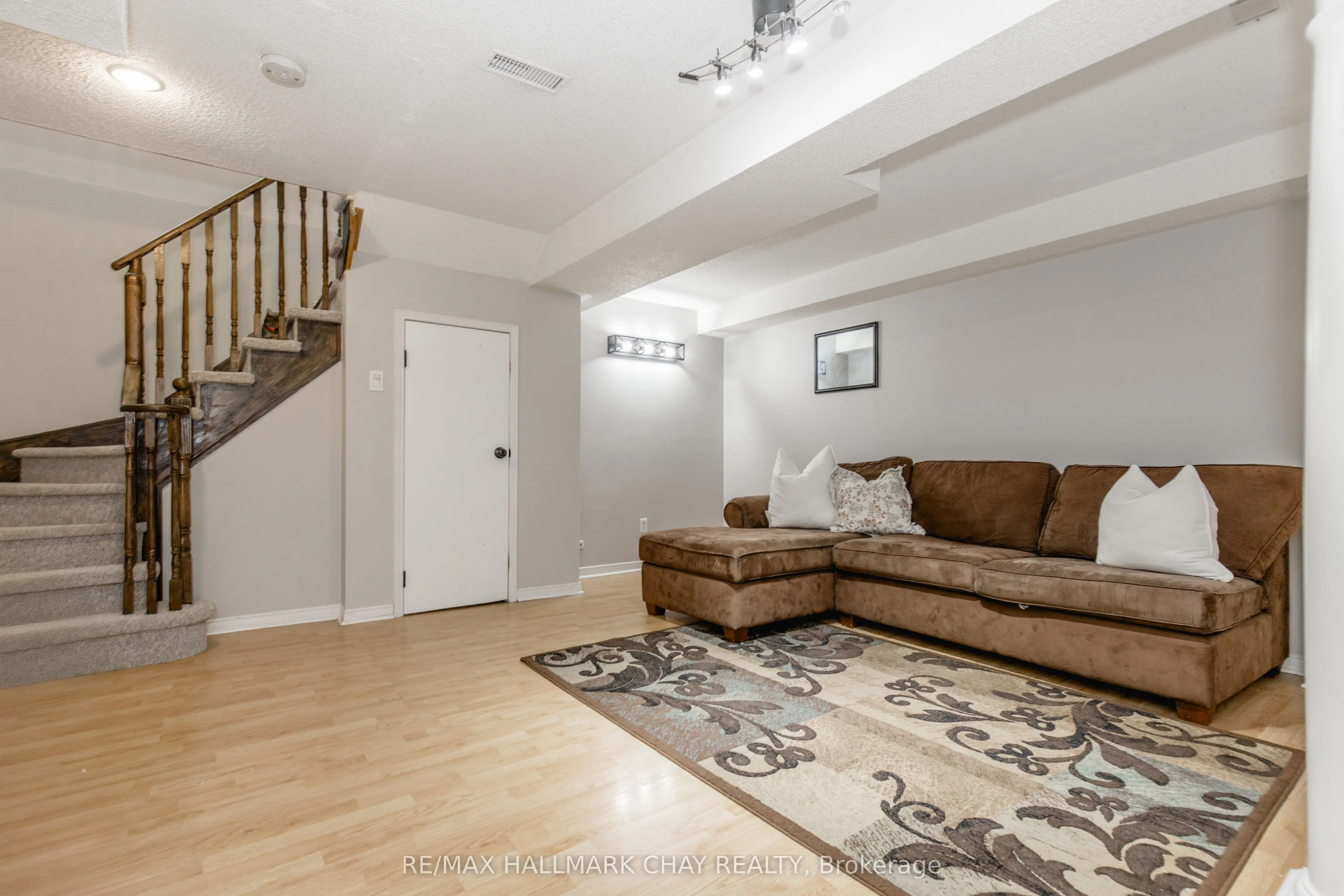 256 Ferndale Drive S