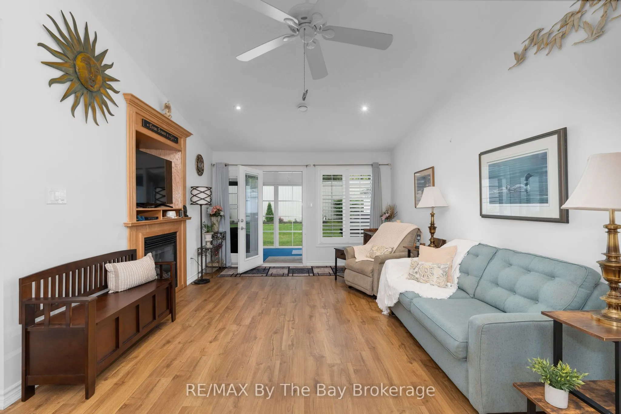 29 MEADOW Lane