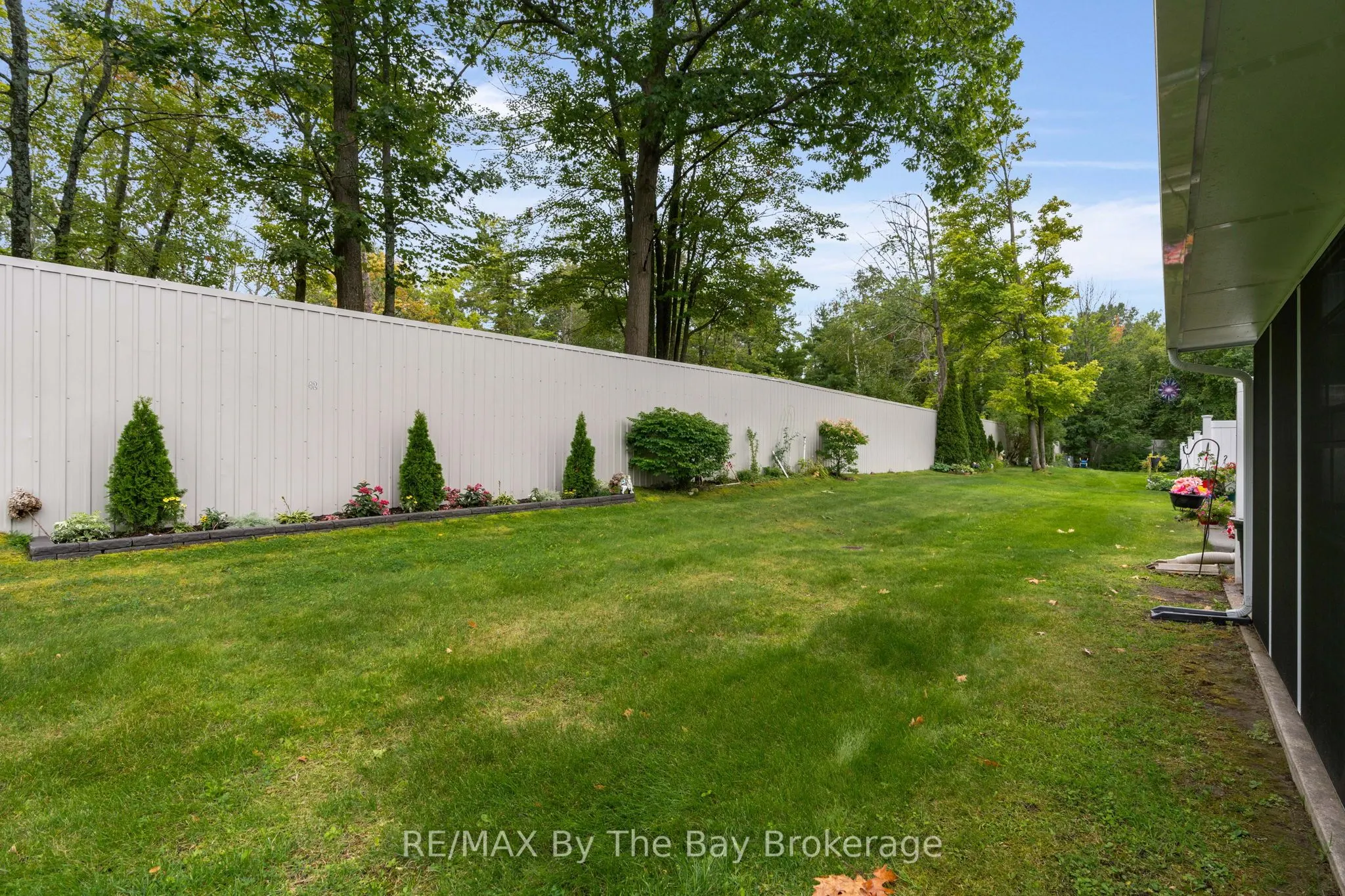29 MEADOW Lane