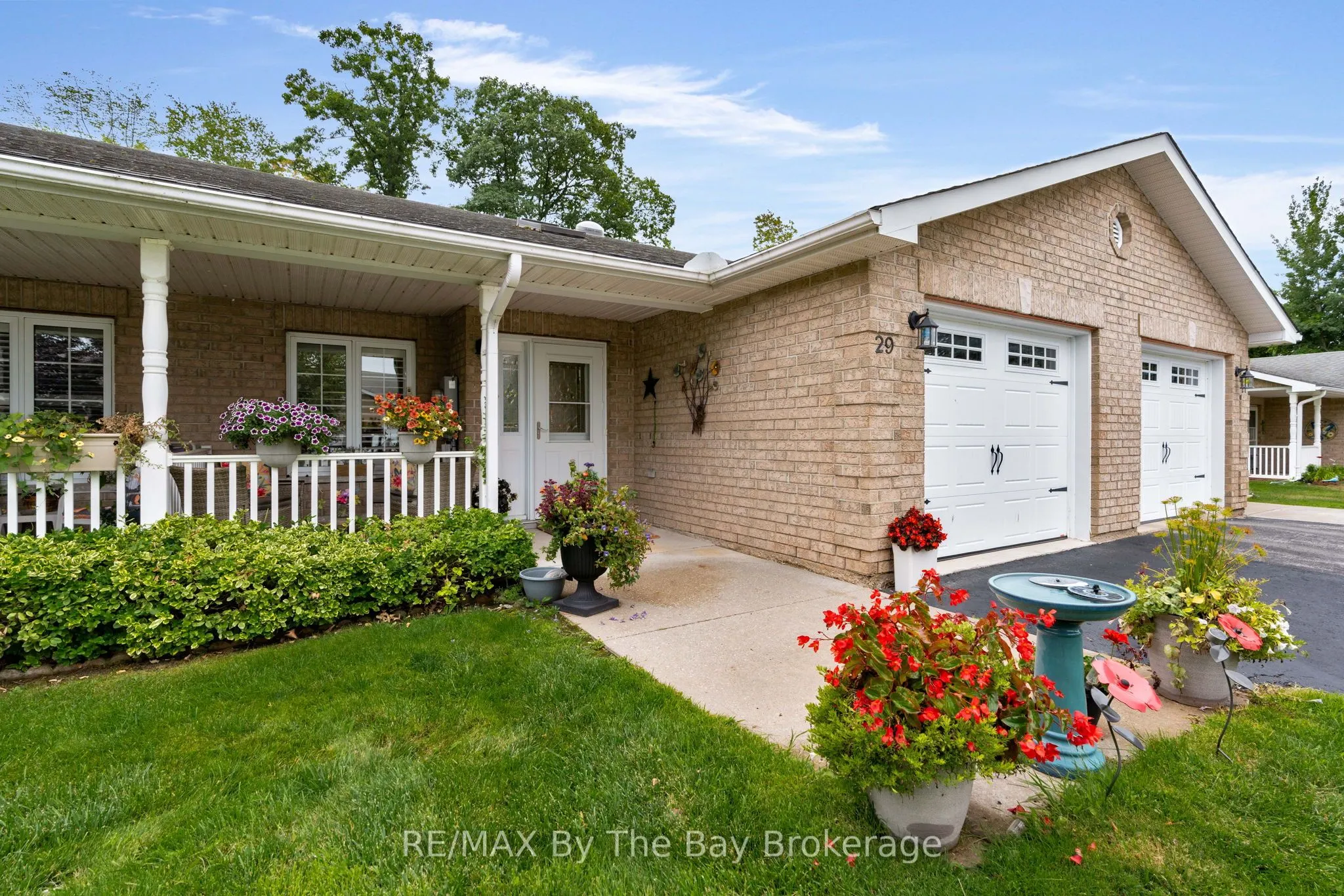 29 MEADOW Lane