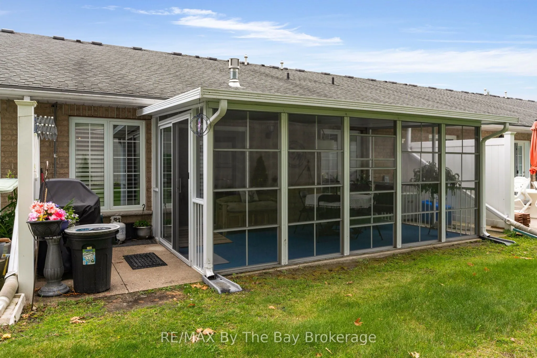 29 MEADOW Lane