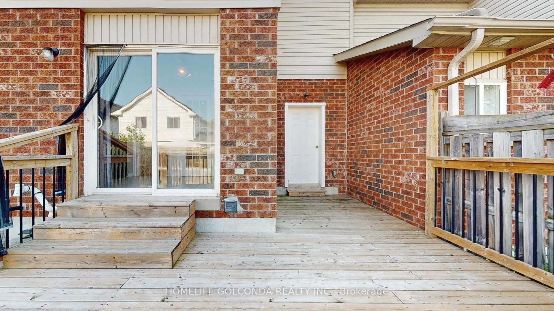 21 Bentley Crescent