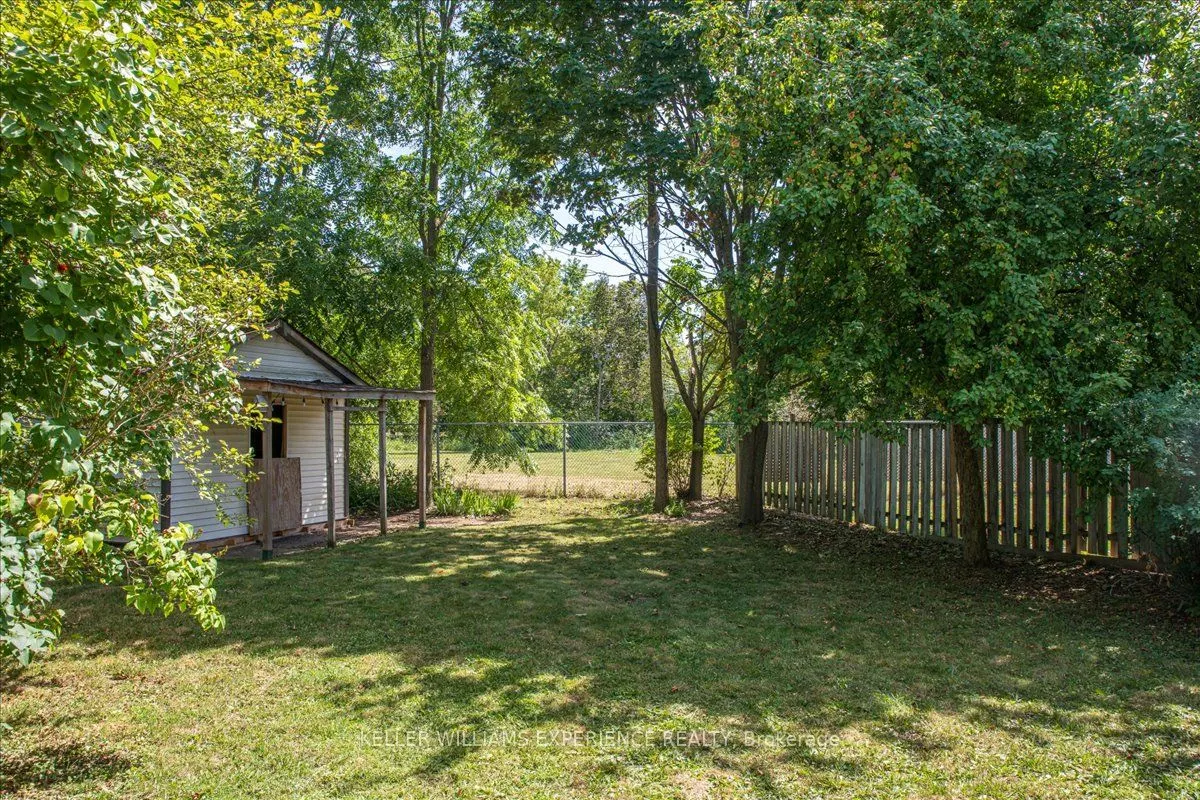 49 Laurie Crescent