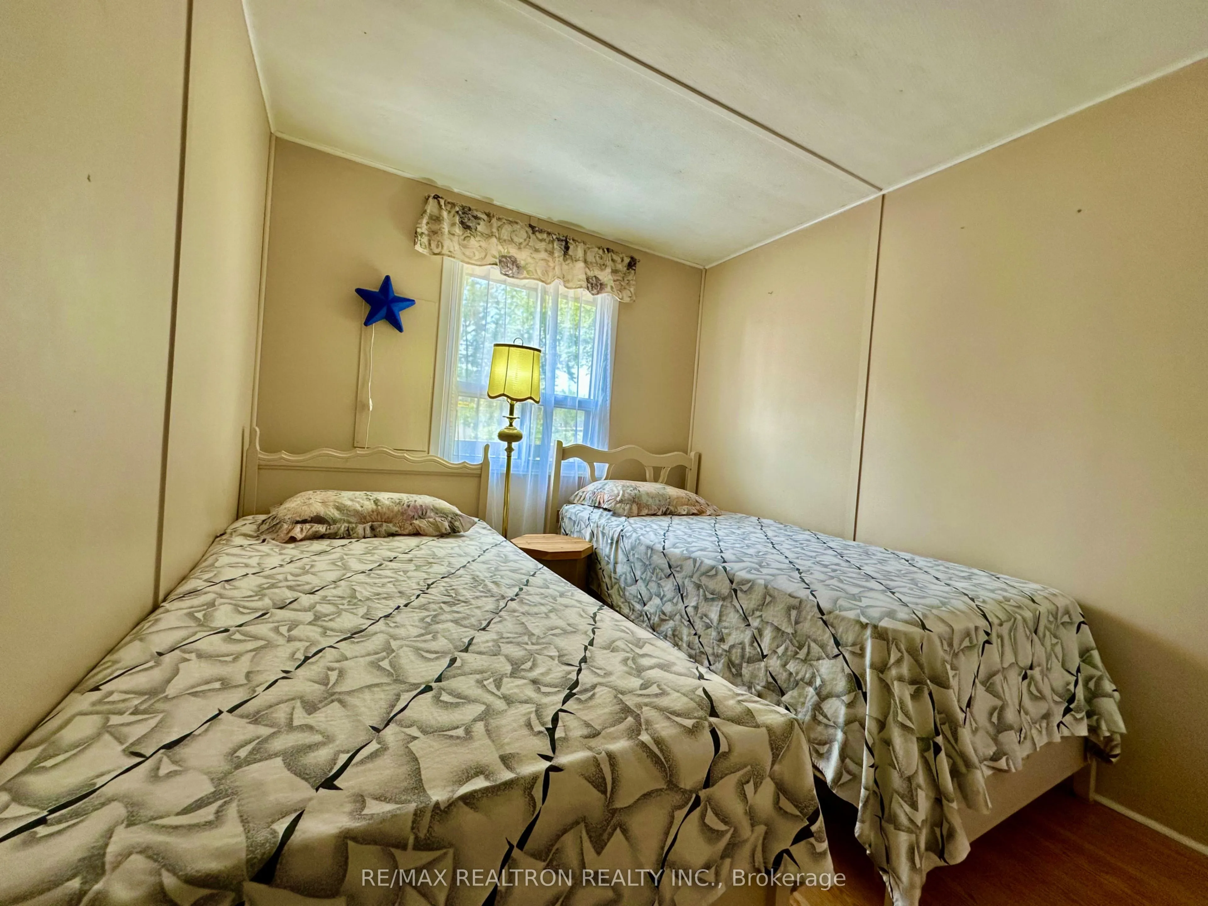 2763 Maple Trail