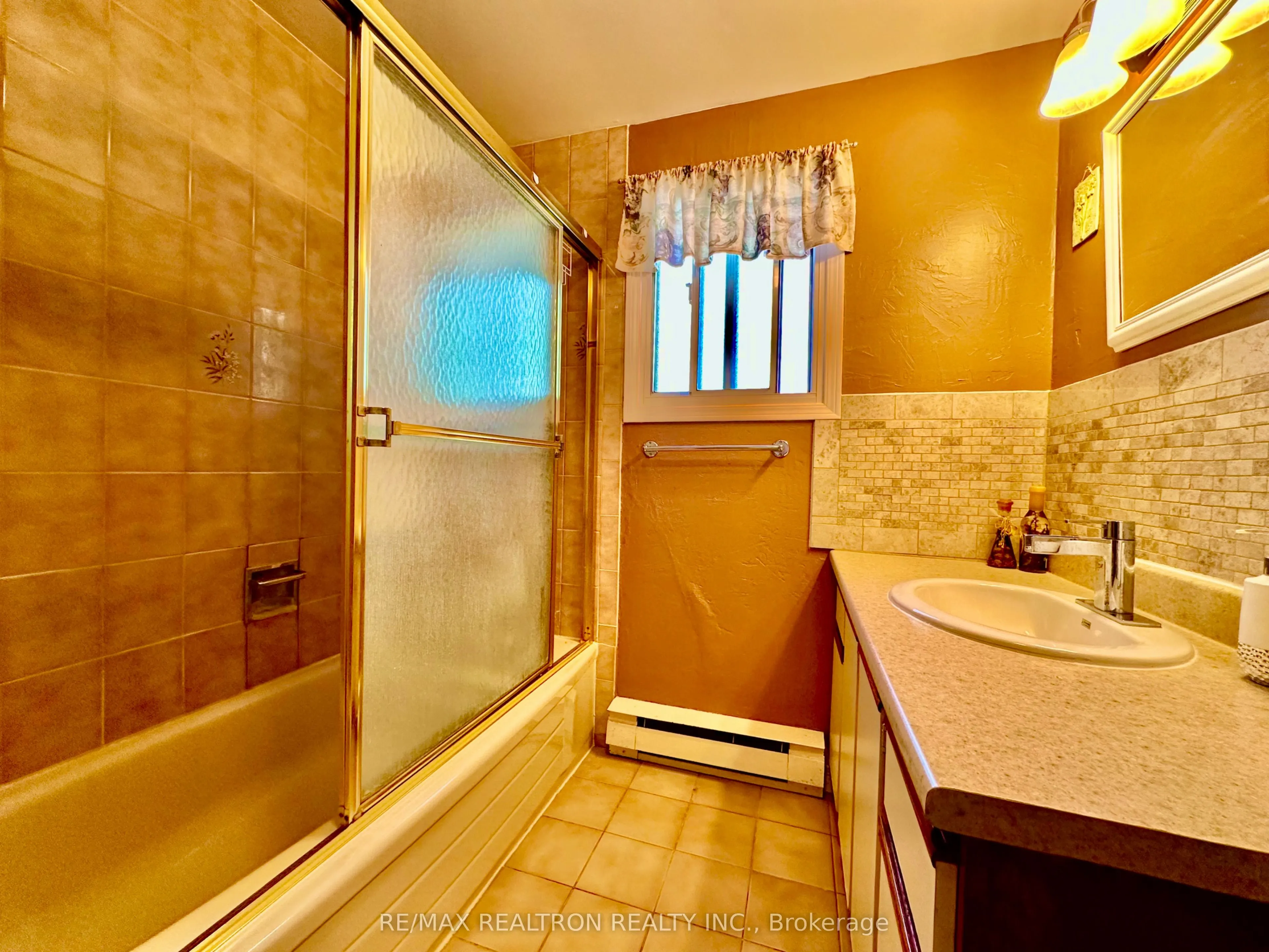 2763 Maple Trail