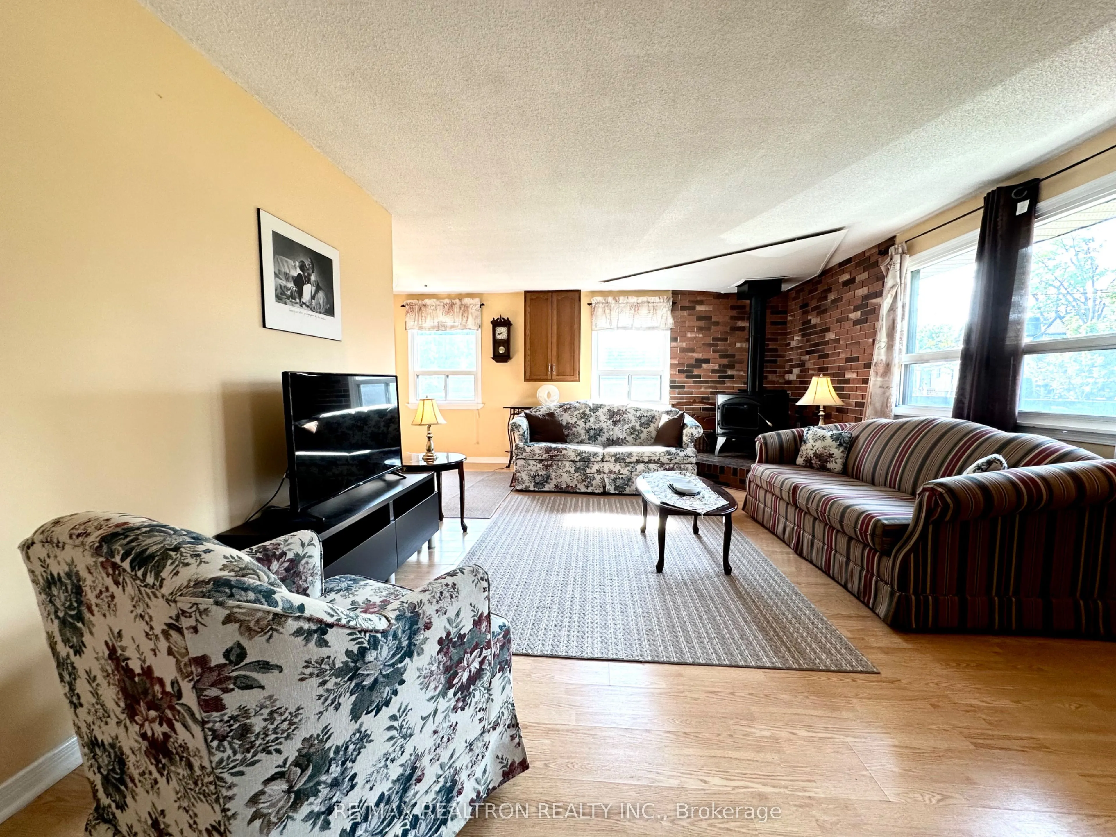 2763 Maple Trail
