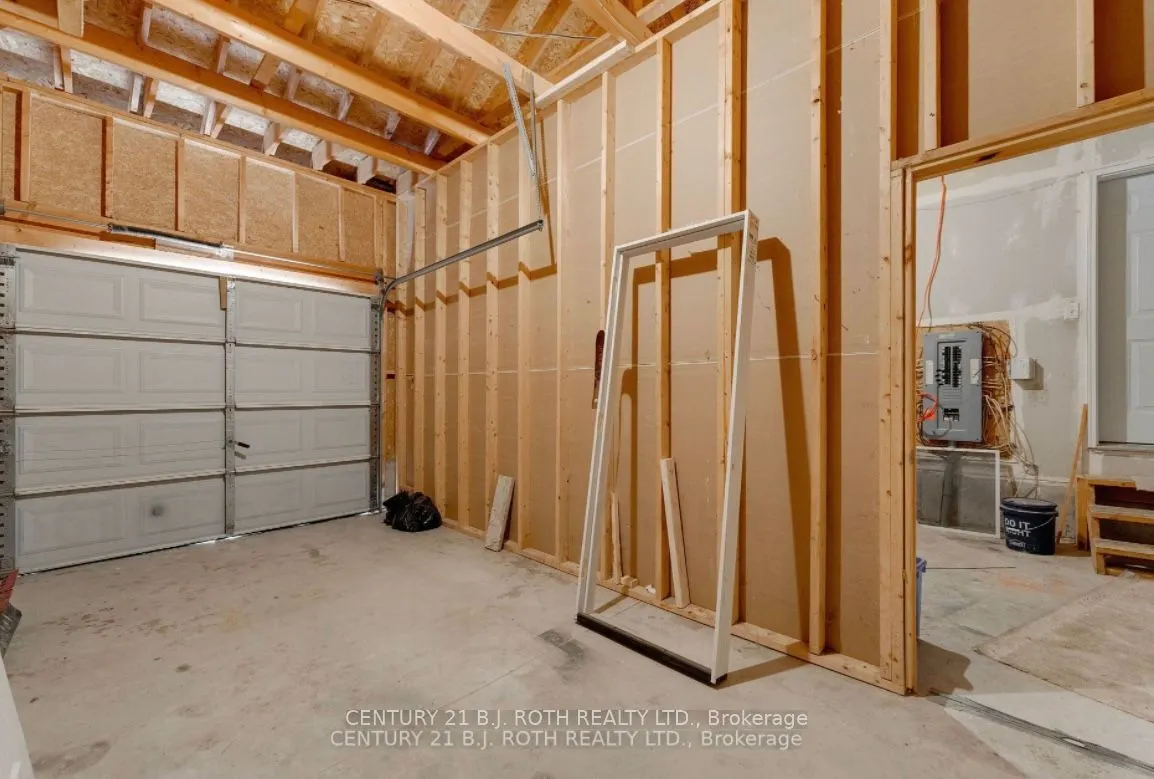 361 GEORGIAN Drive, #LOWER
