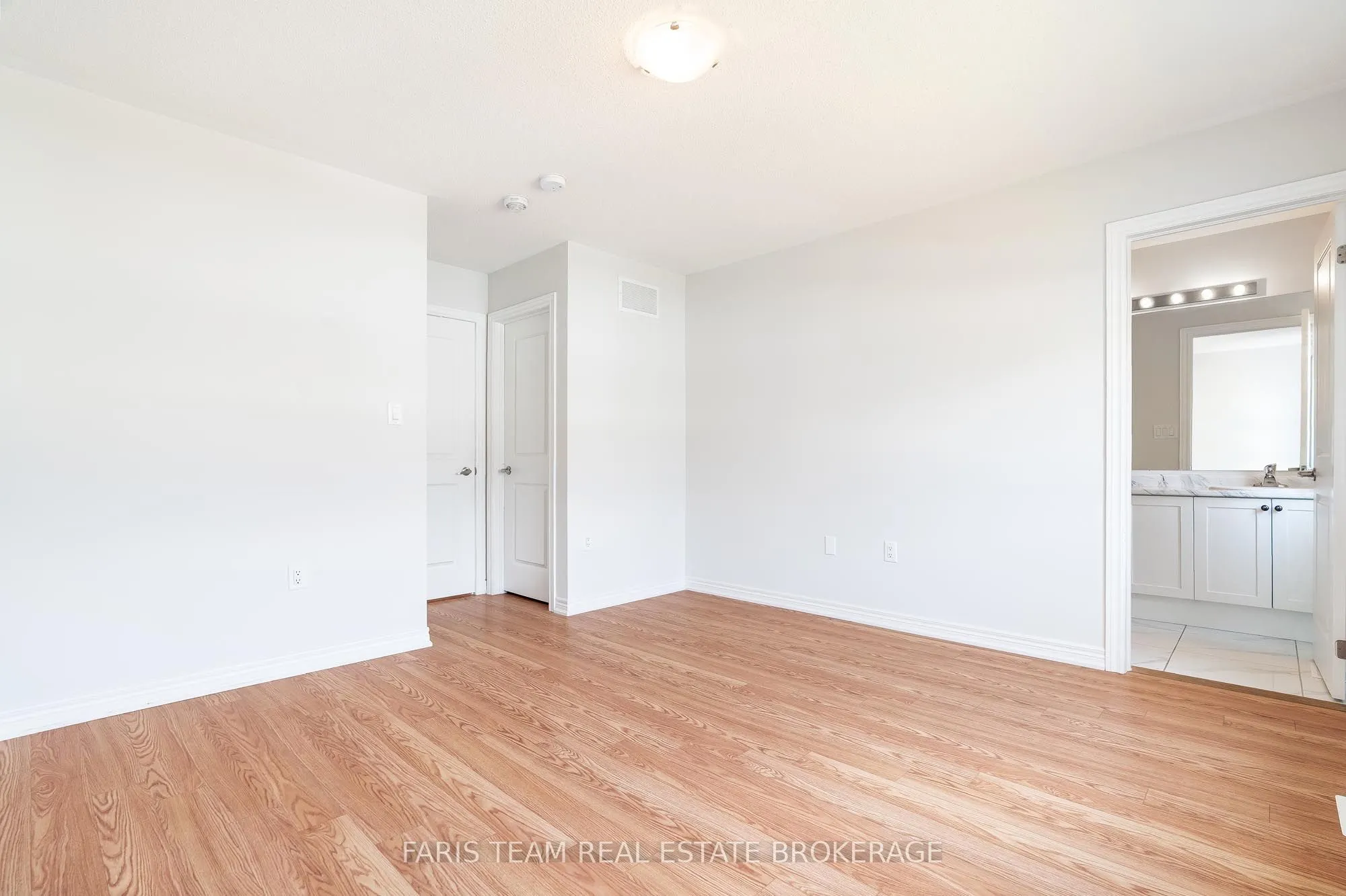 76 Valleybrook Road