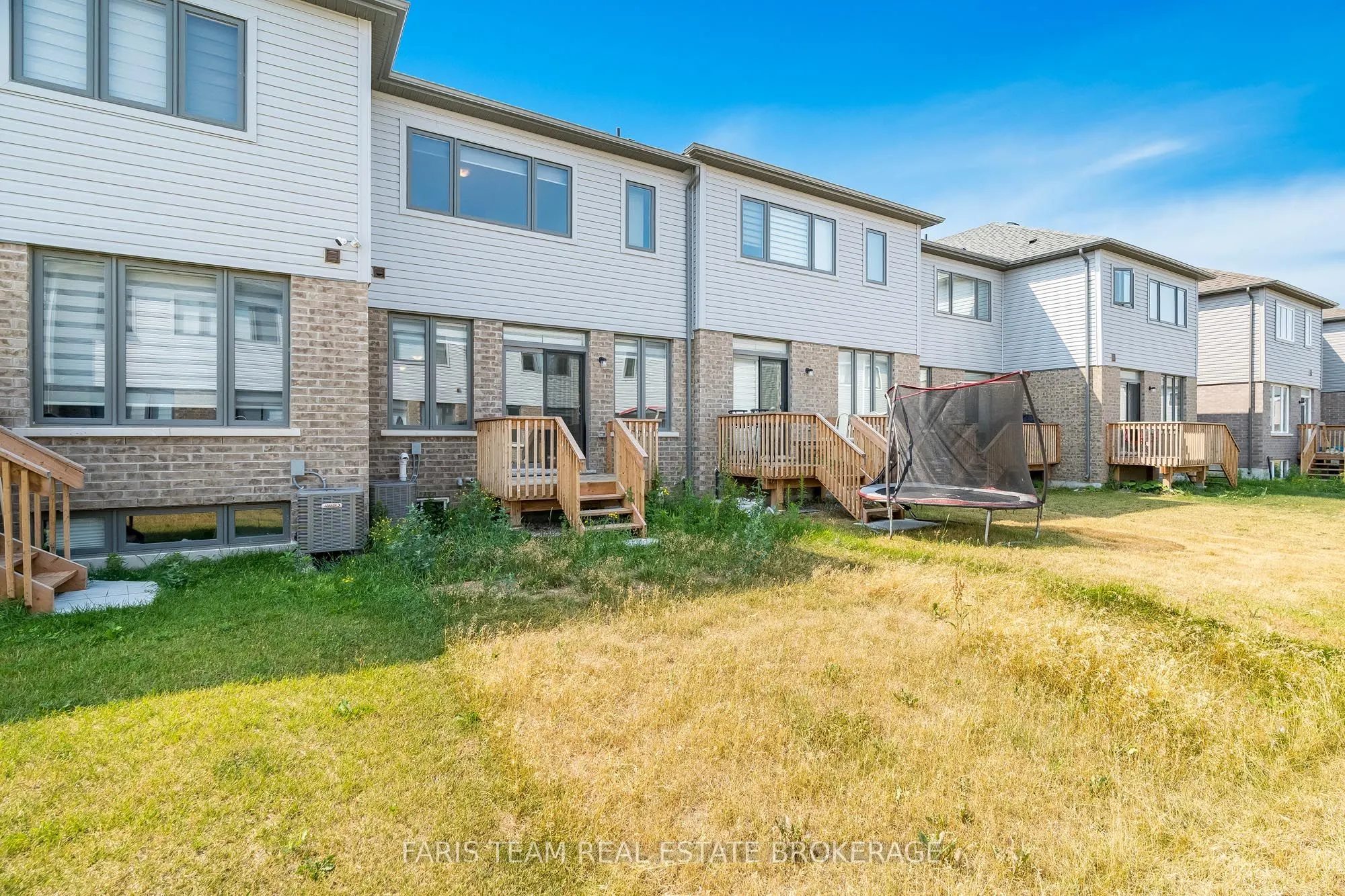 76 Valleybrook Road