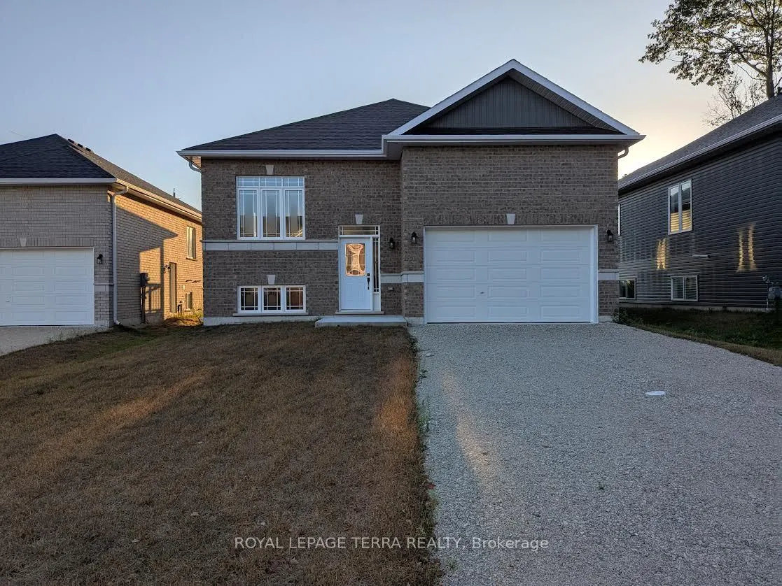 4 JOANNE Crescent S