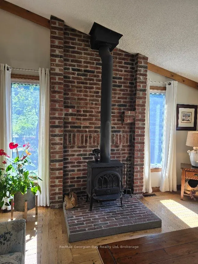 30 SUMAC Crescent