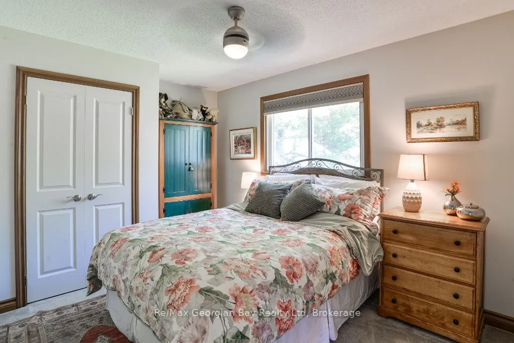 30 SUMAC Crescent