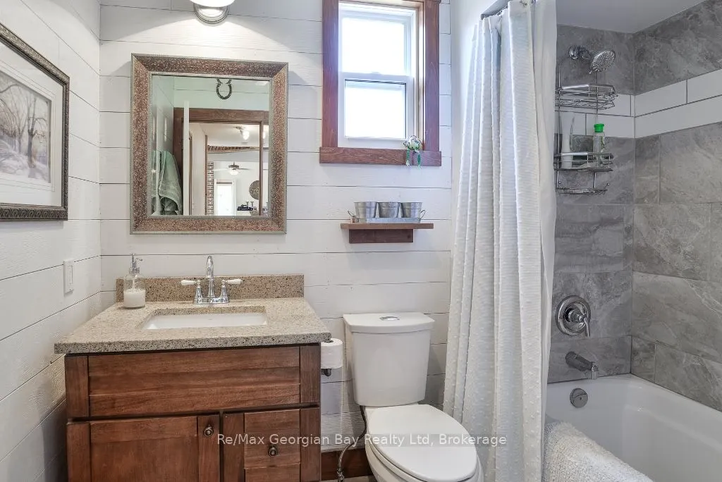 30 SUMAC Crescent