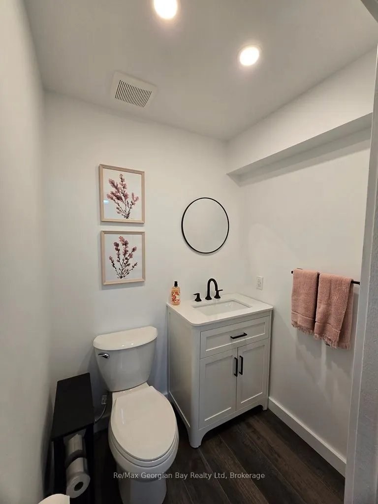 30 SUMAC Crescent