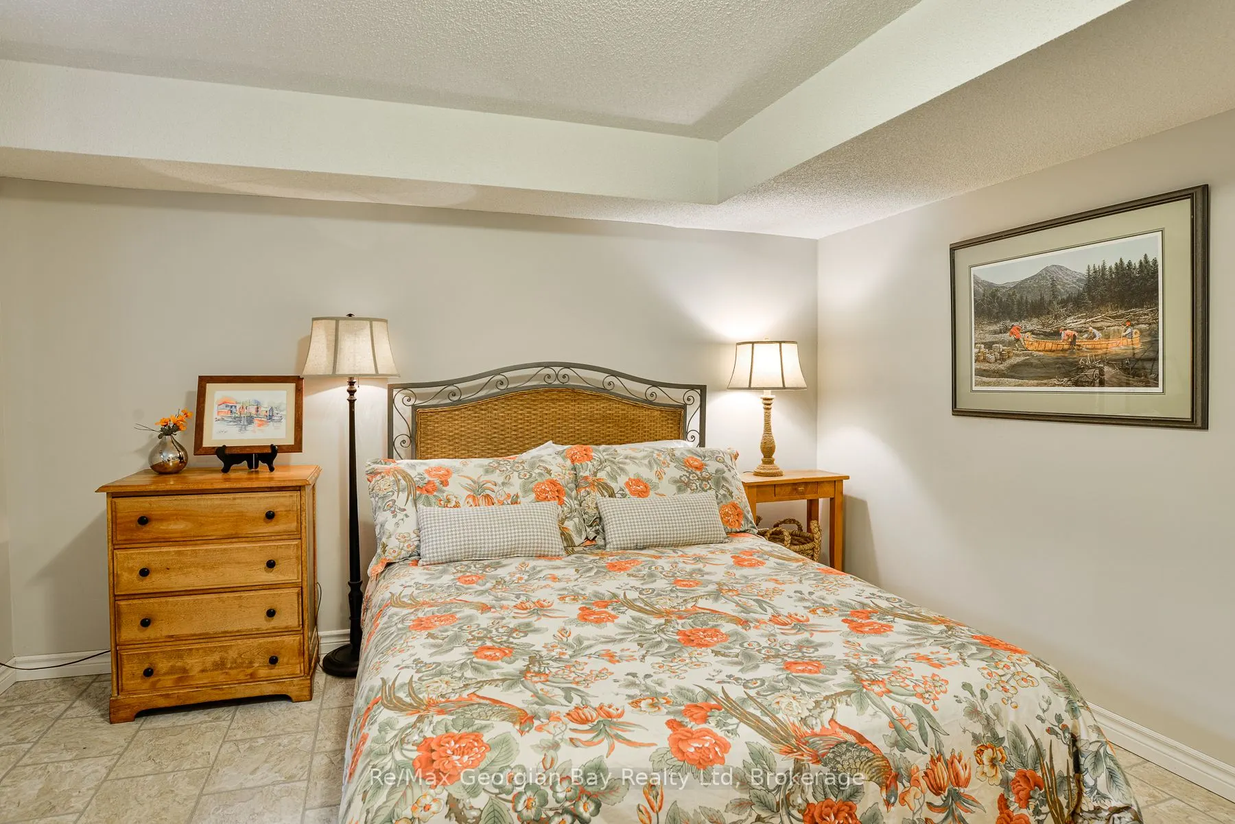 30 SUMAC Crescent