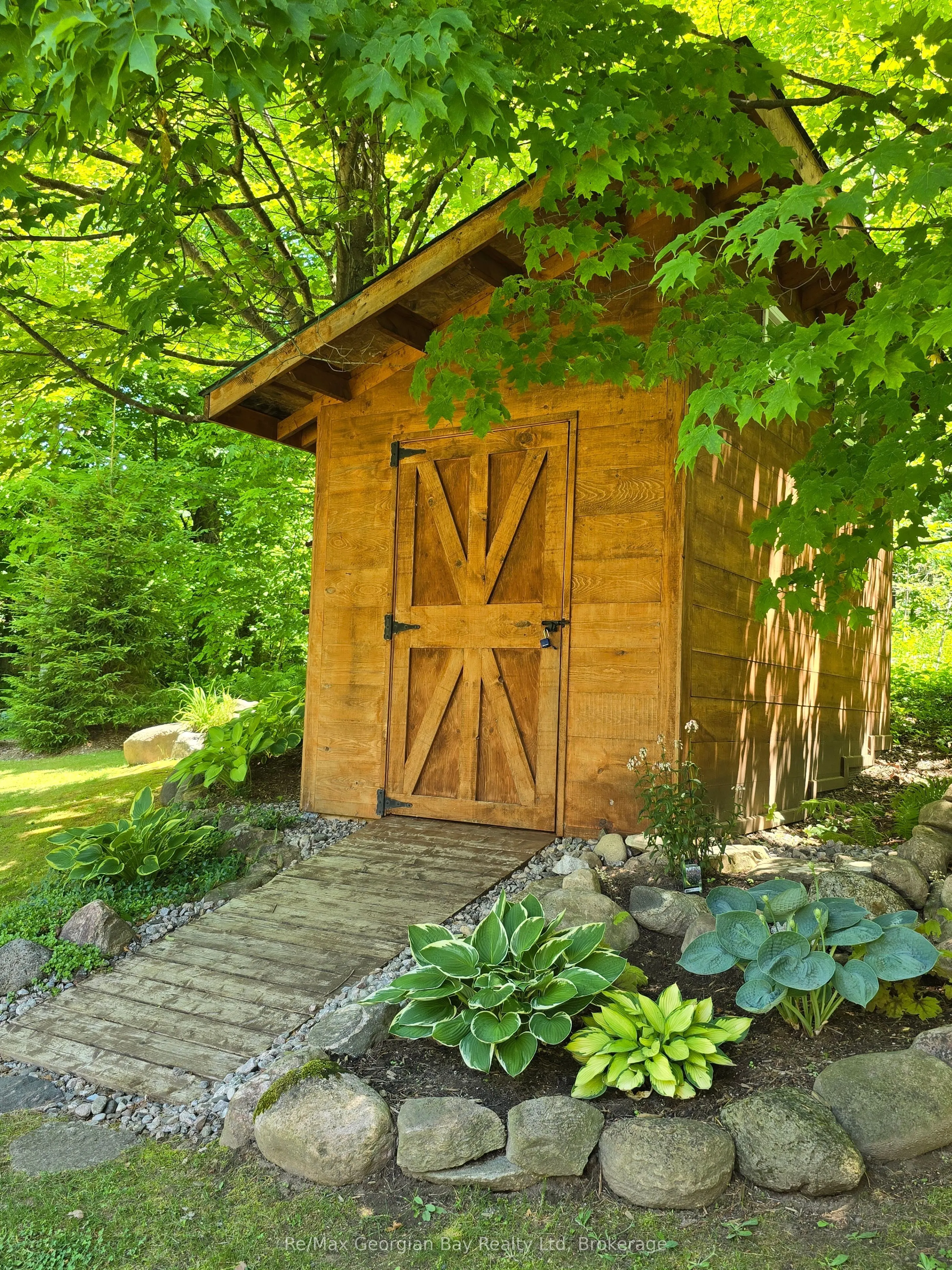 30 SUMAC Crescent