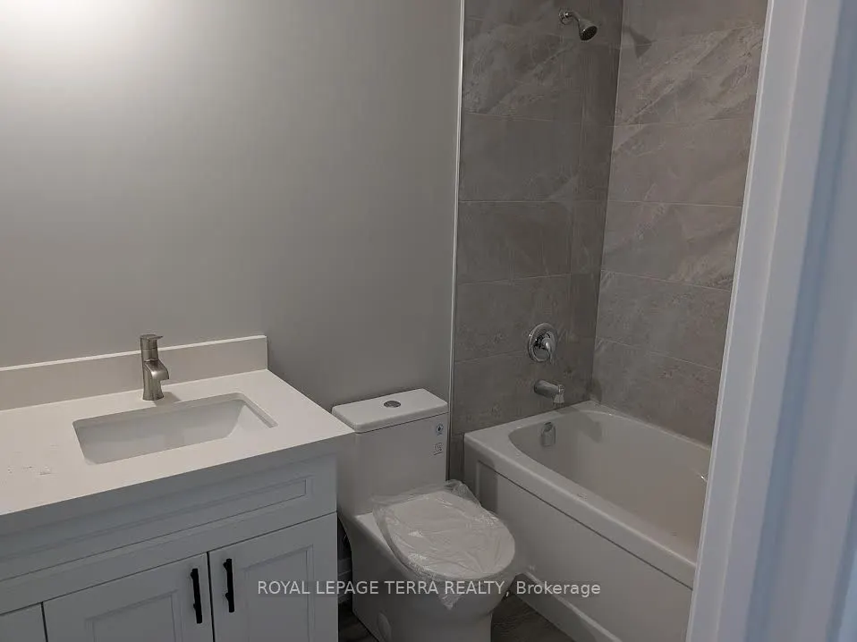 6 JOANNE Crescent S