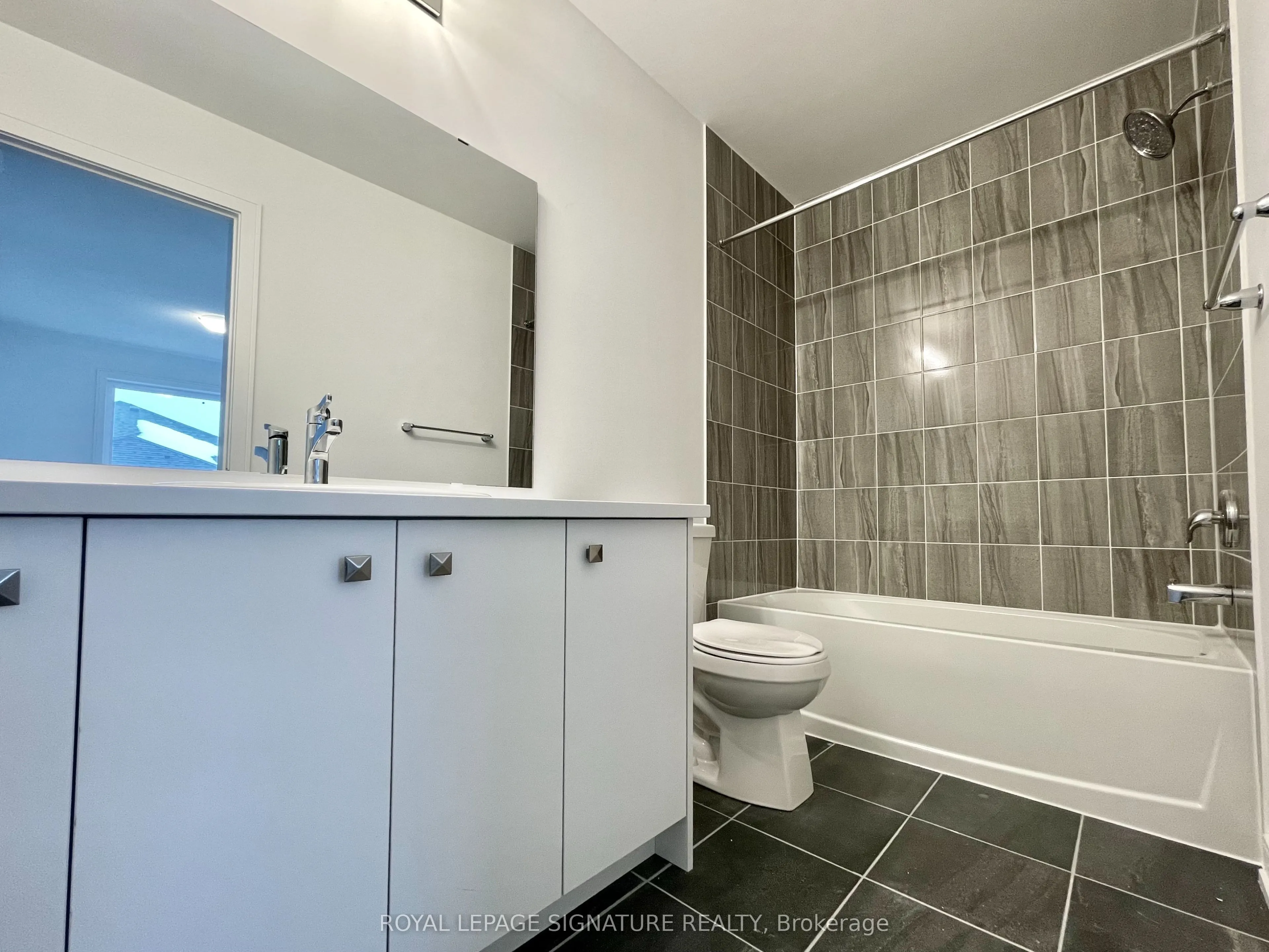 129 Appletree Lane, #3