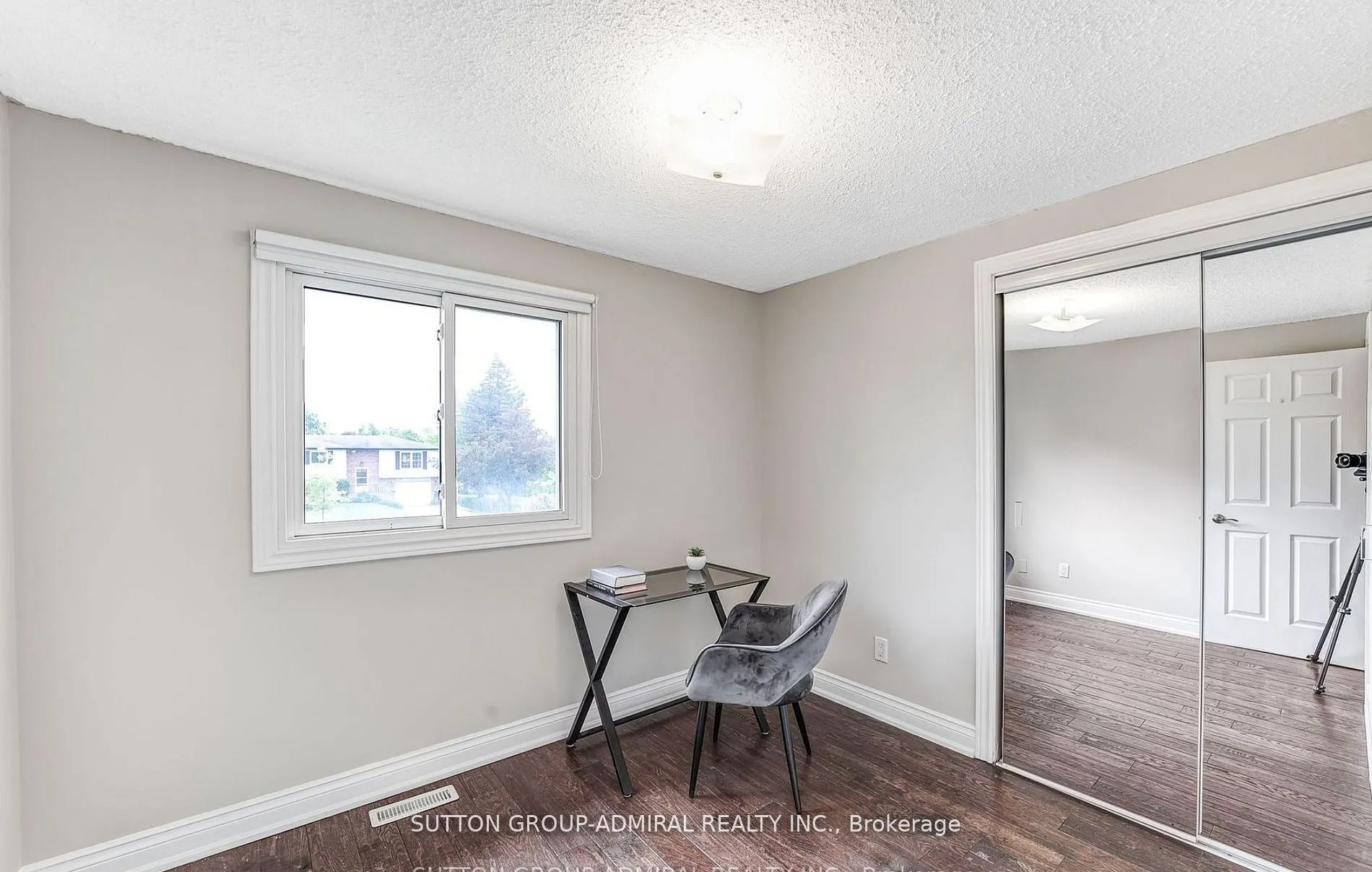 14 Chippawa (Main) Court