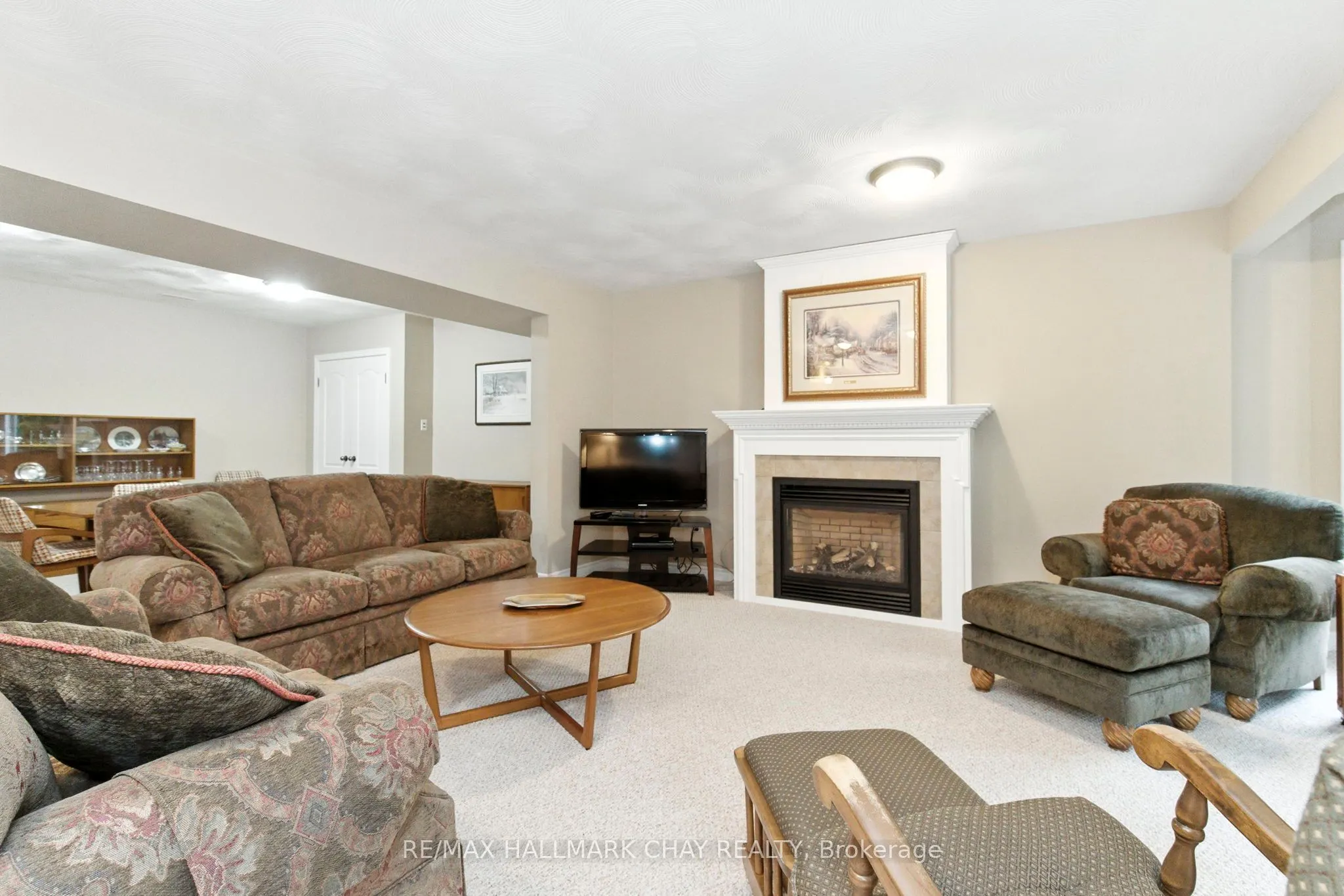32 Valleycrest Drive