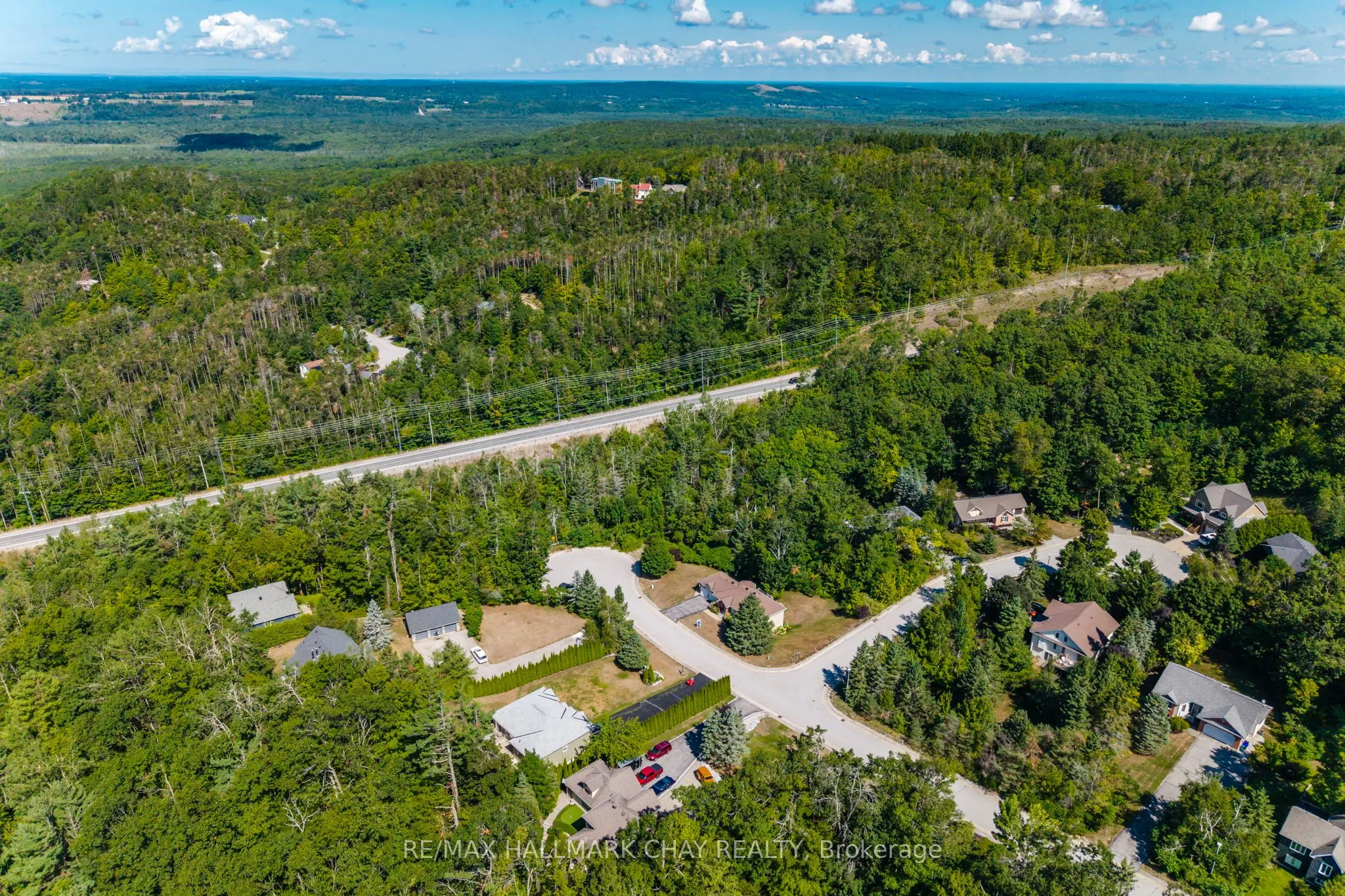 32 Valleycrest Drive