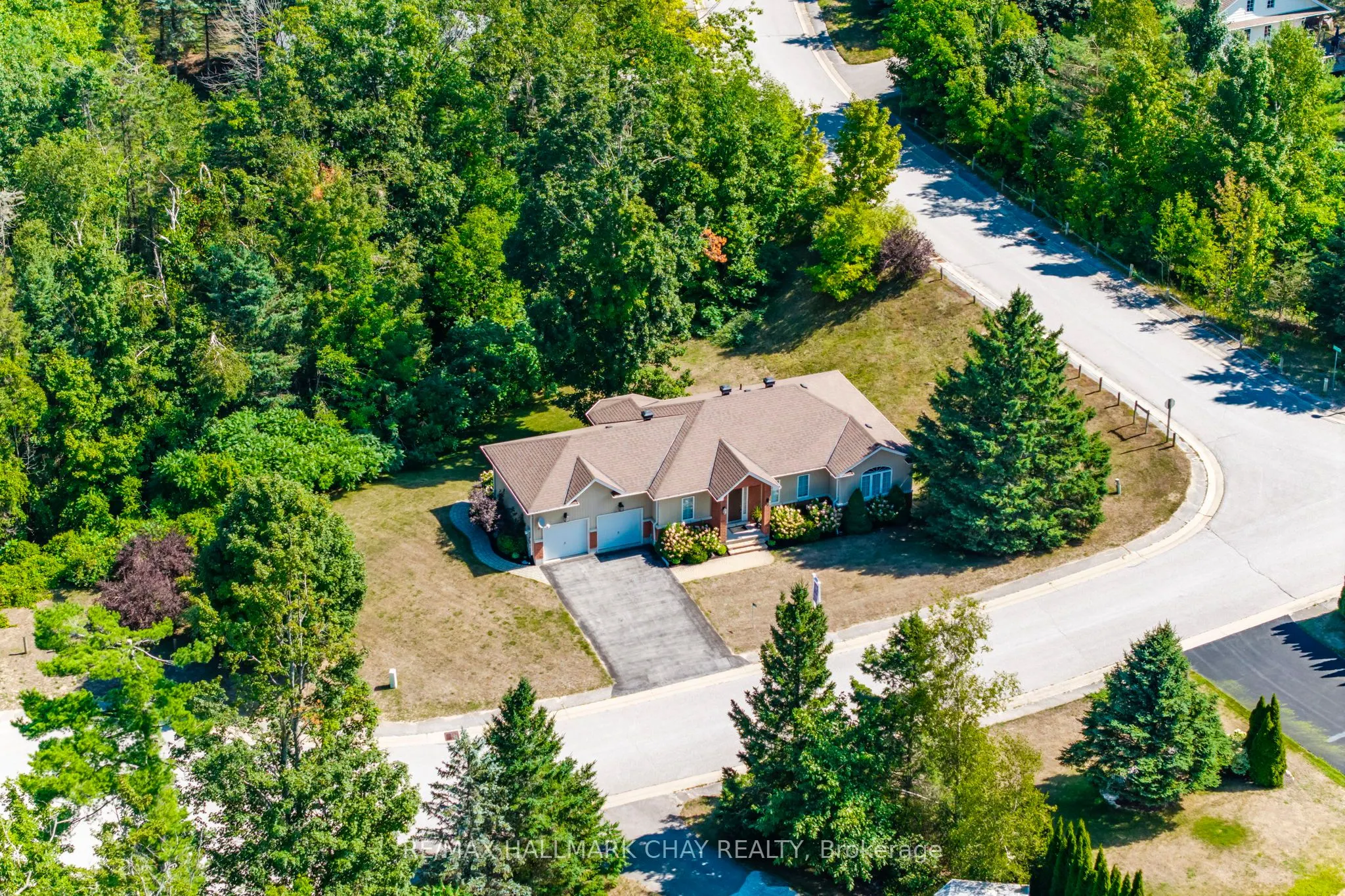 32 Valleycrest Drive