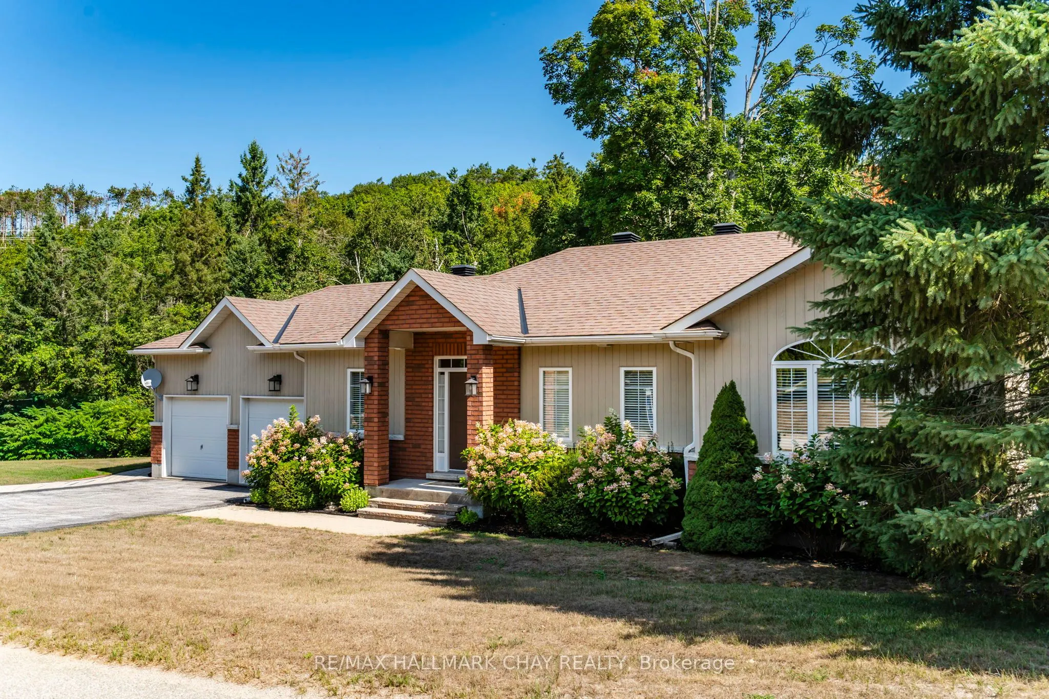 32 Valleycrest Drive