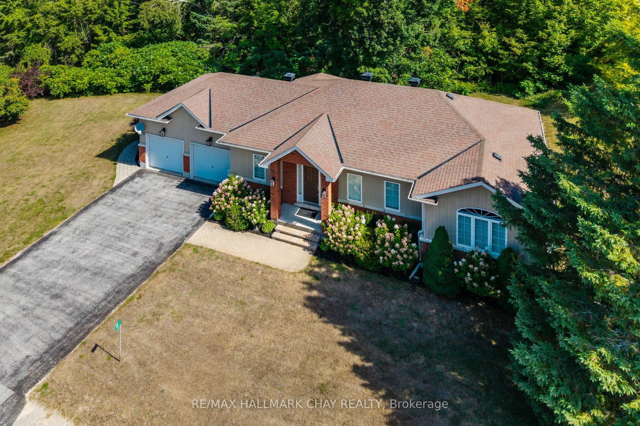 32 Valleycrest Drive