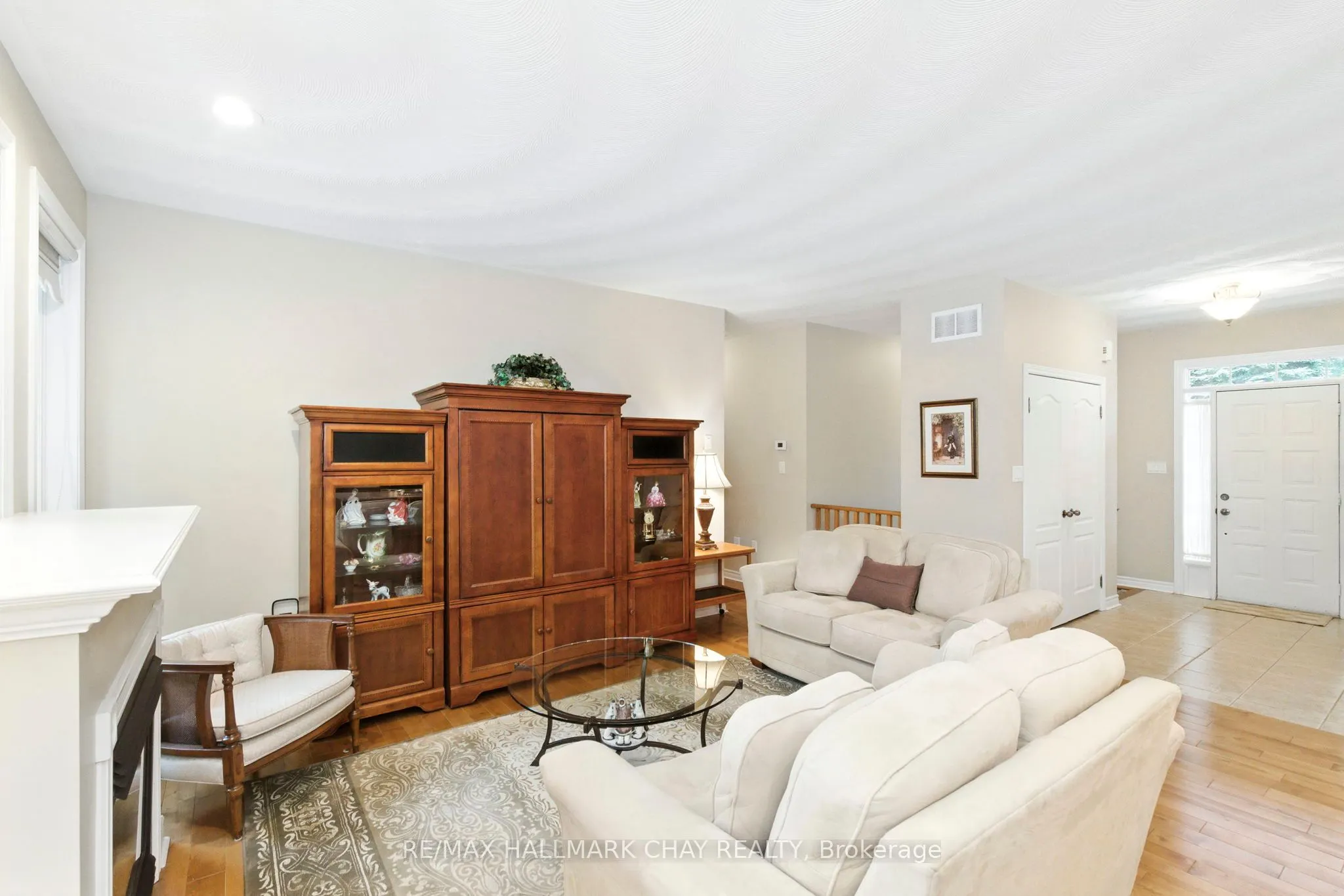 32 Valleycrest Drive