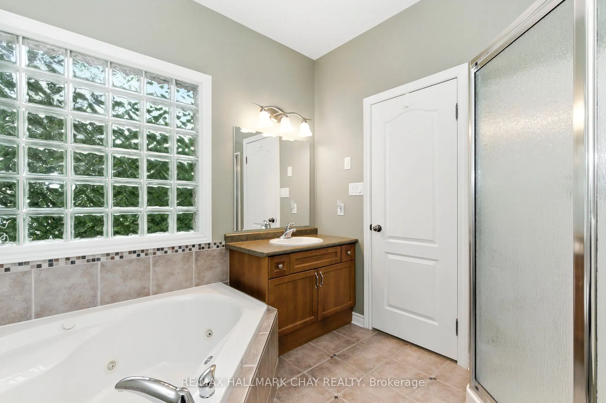 32 Valleycrest Drive
