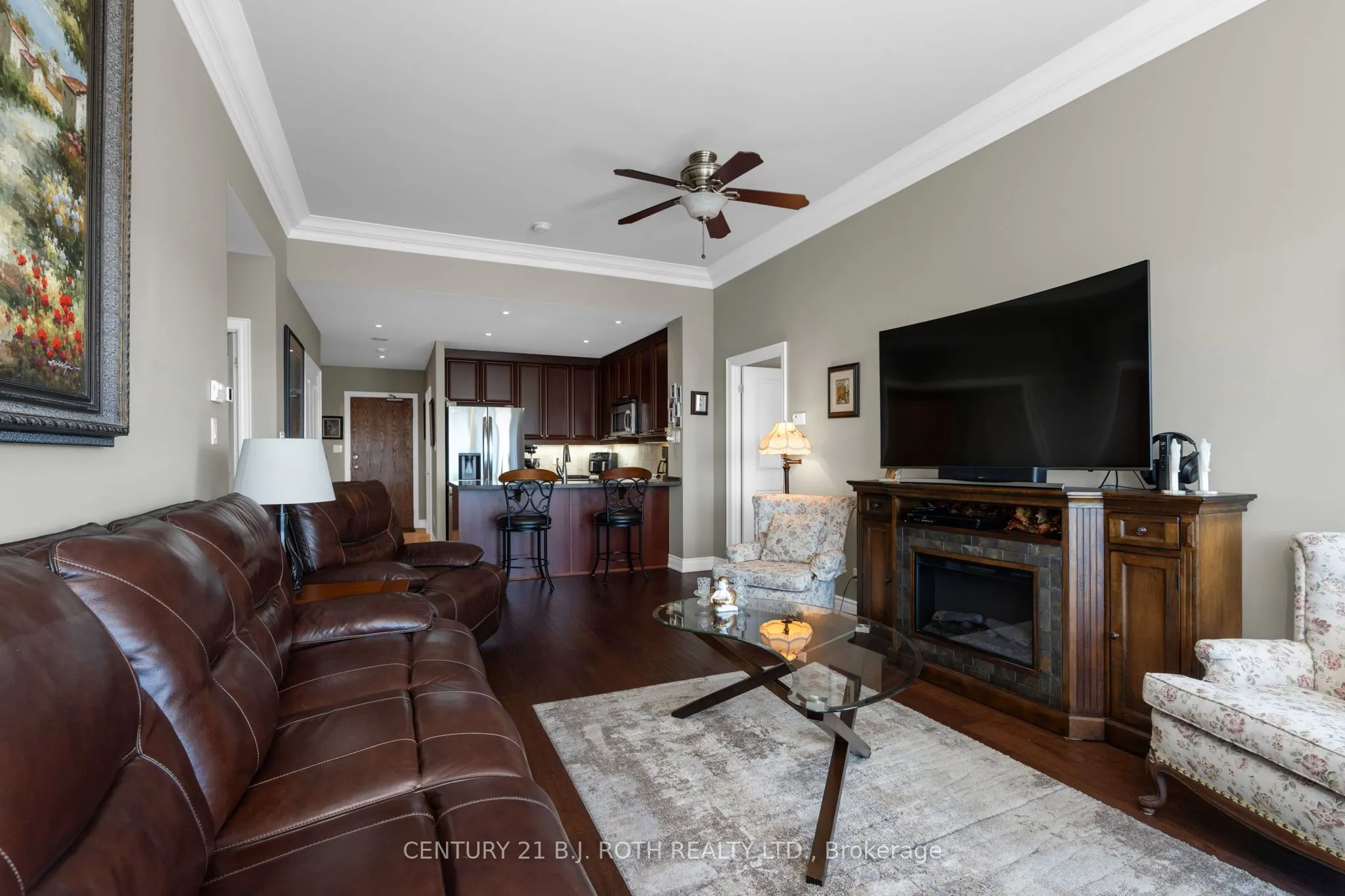 37 Ellen Street, #PH09