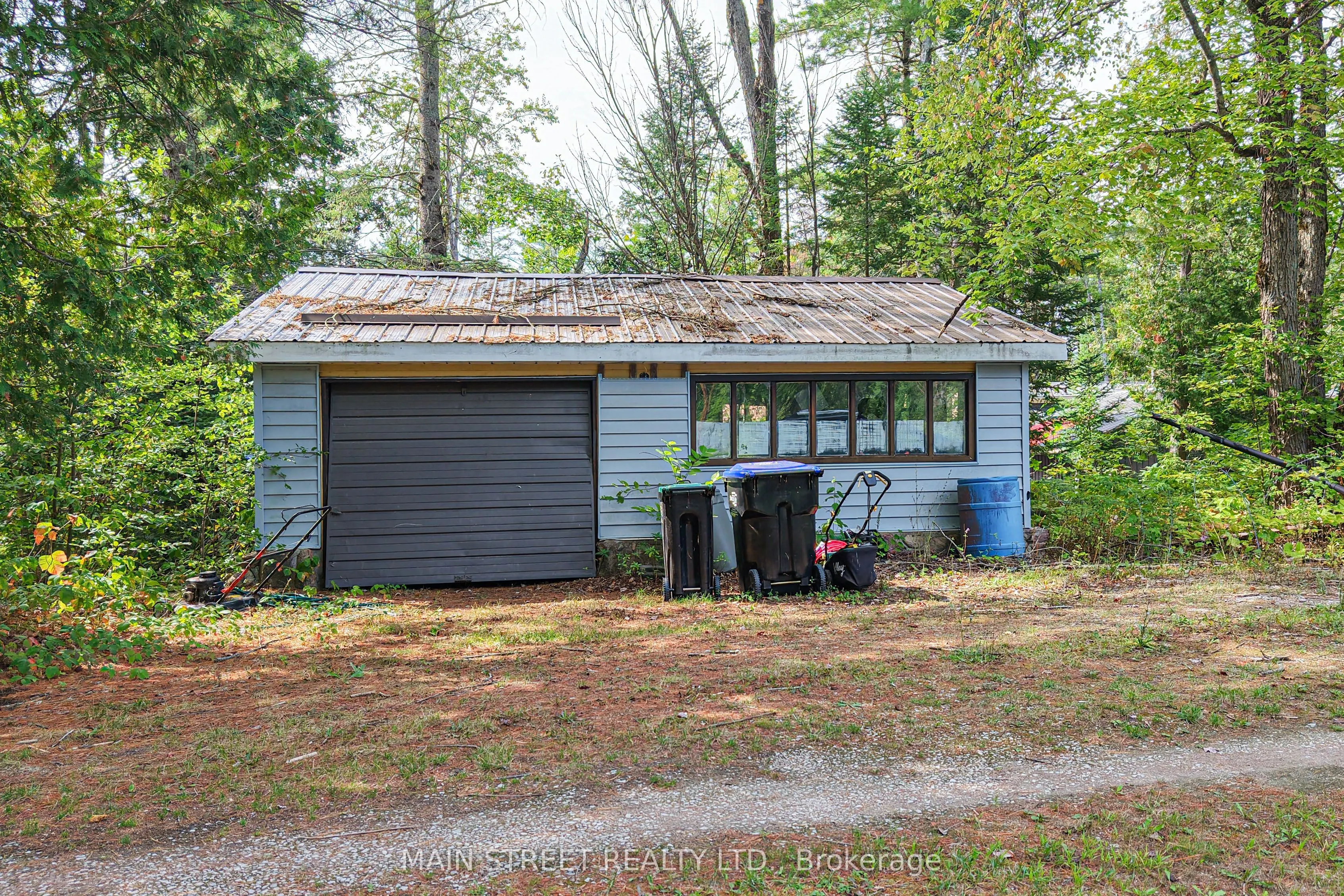 6583 Pioneer Village Lane