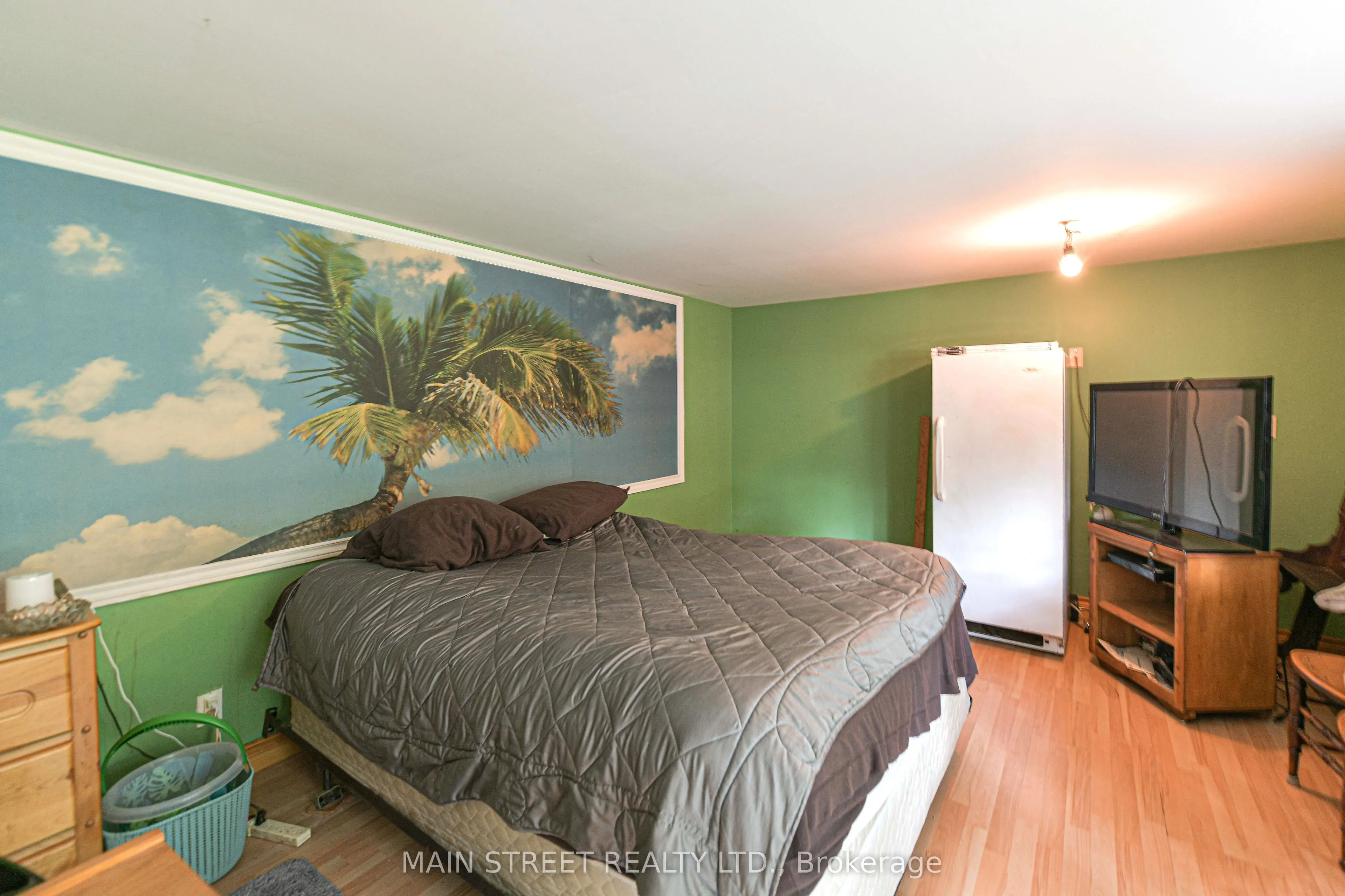 6583 Pioneer Village Lane