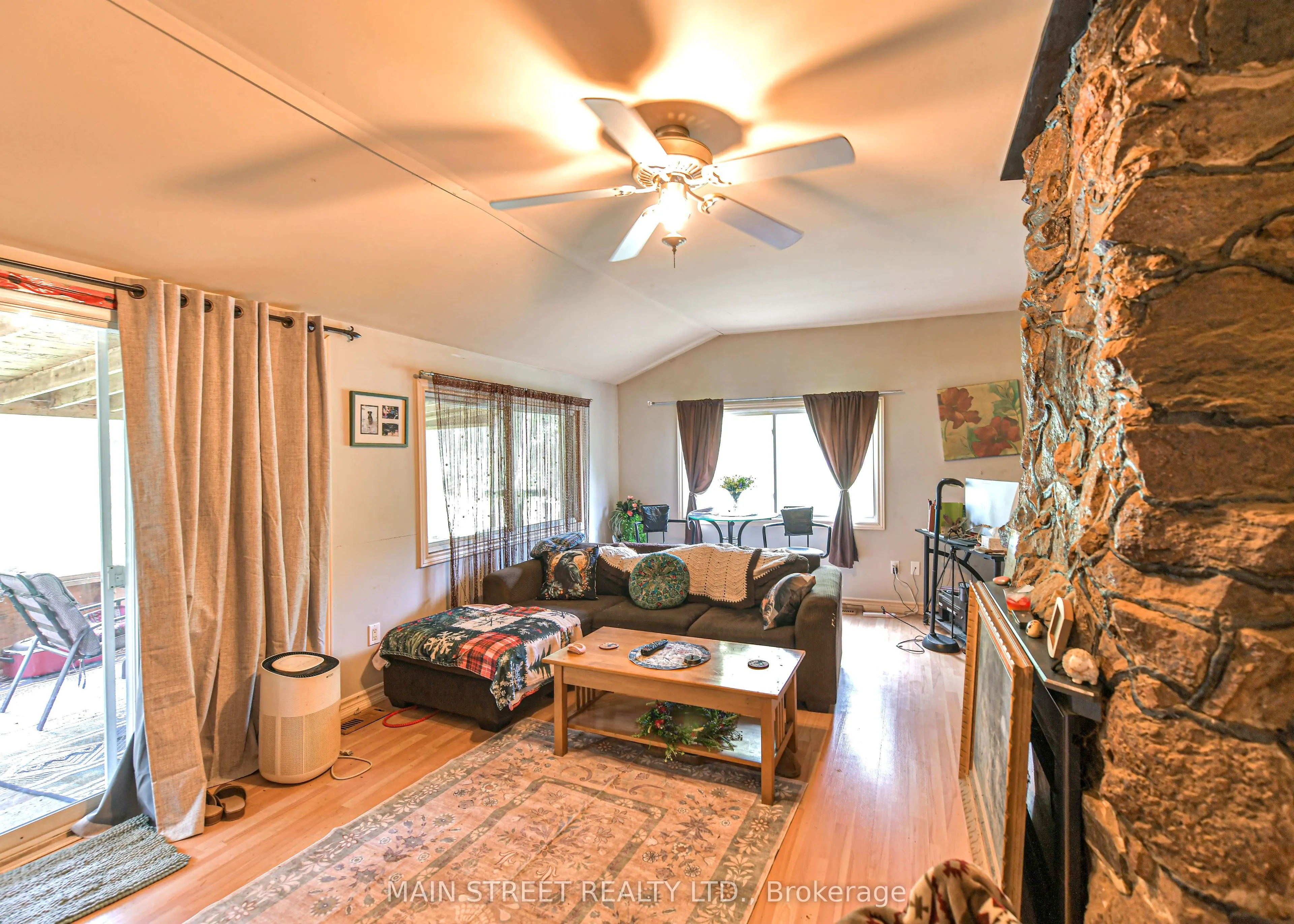 6583 Pioneer Village Lane