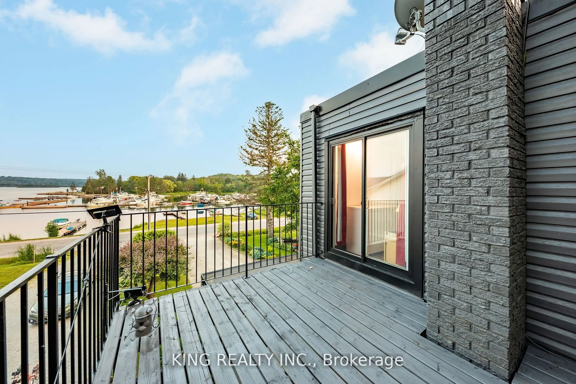 602 CHAMPLAIN Road