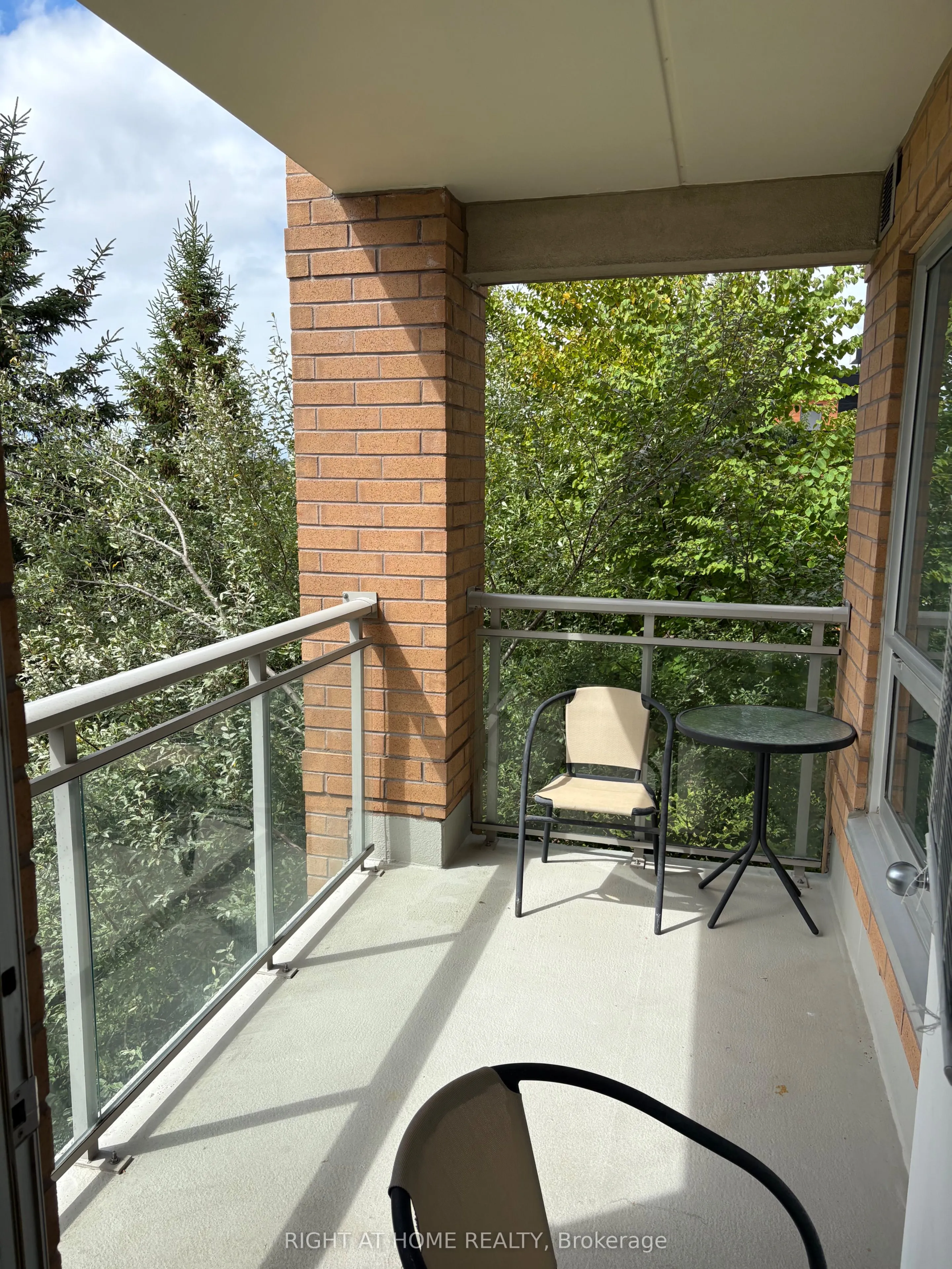 90 Dean Avenue, #205