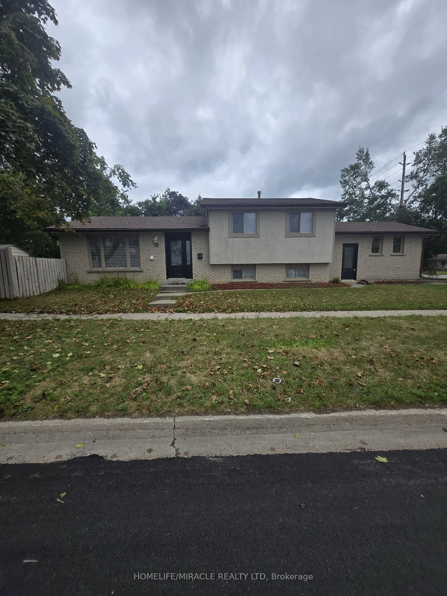 3 Sylvia Street