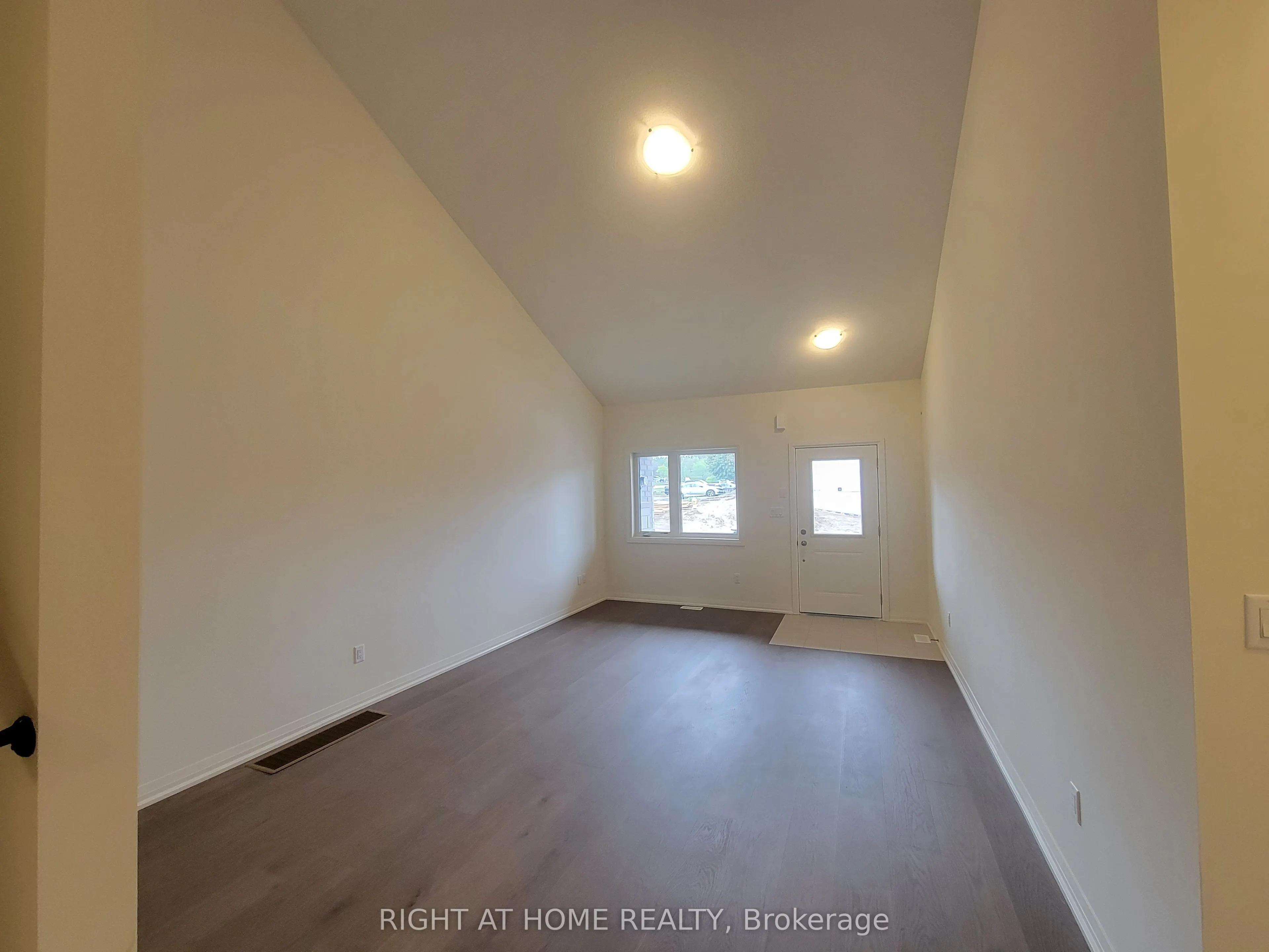 24 Lahey Crescent