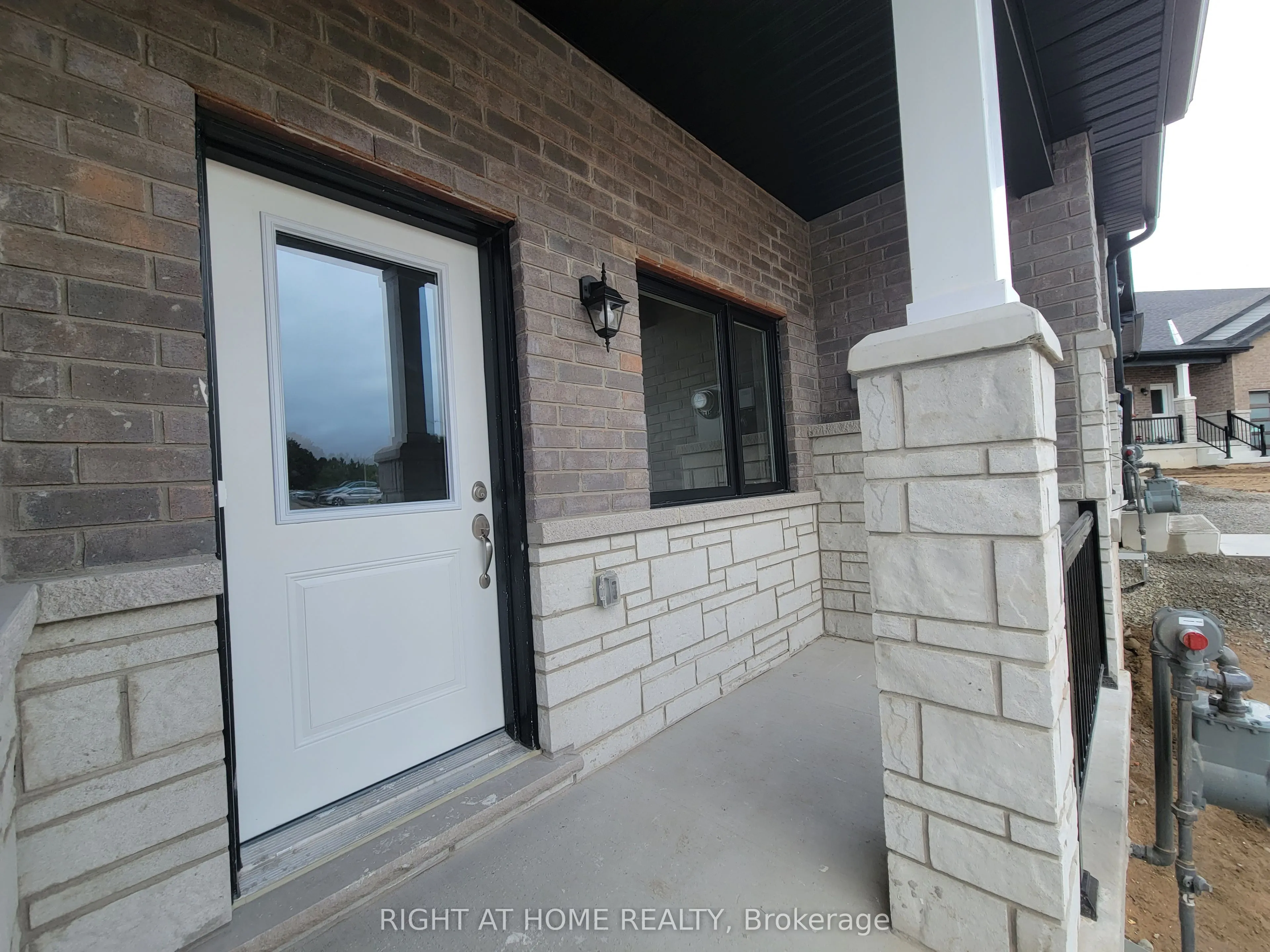 24 Lahey Crescent