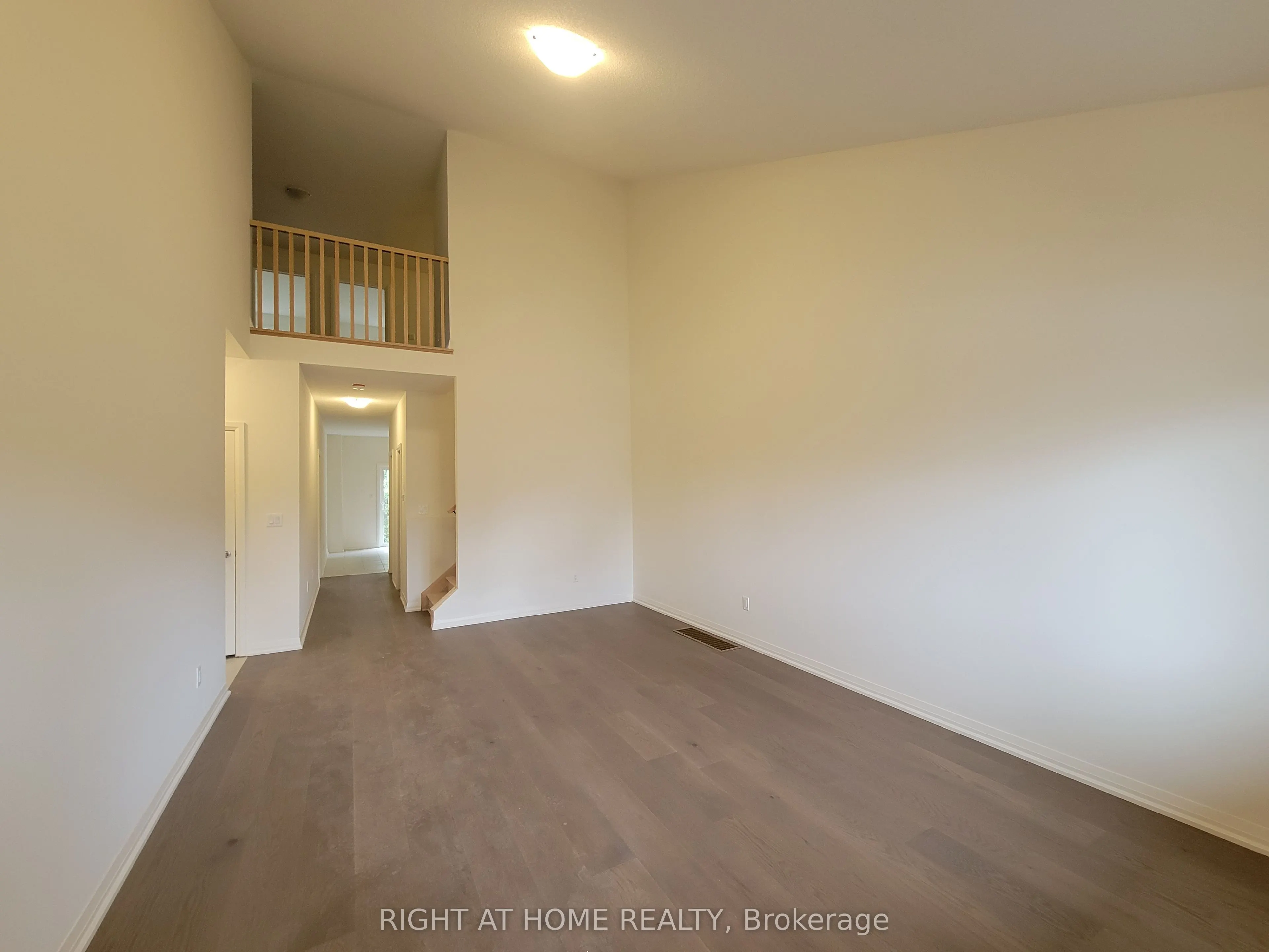 24 Lahey Crescent