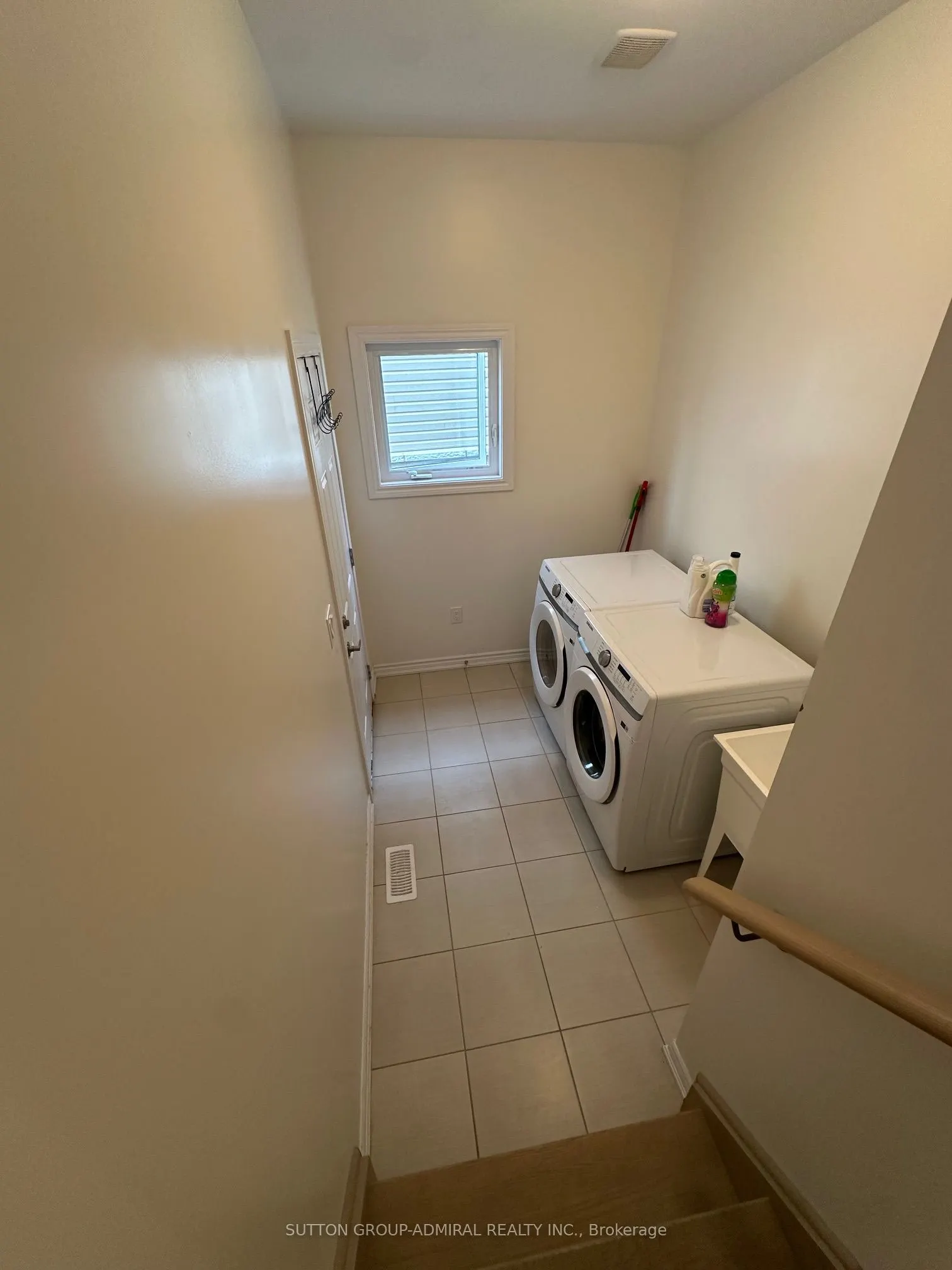 39 Atlantis Drive