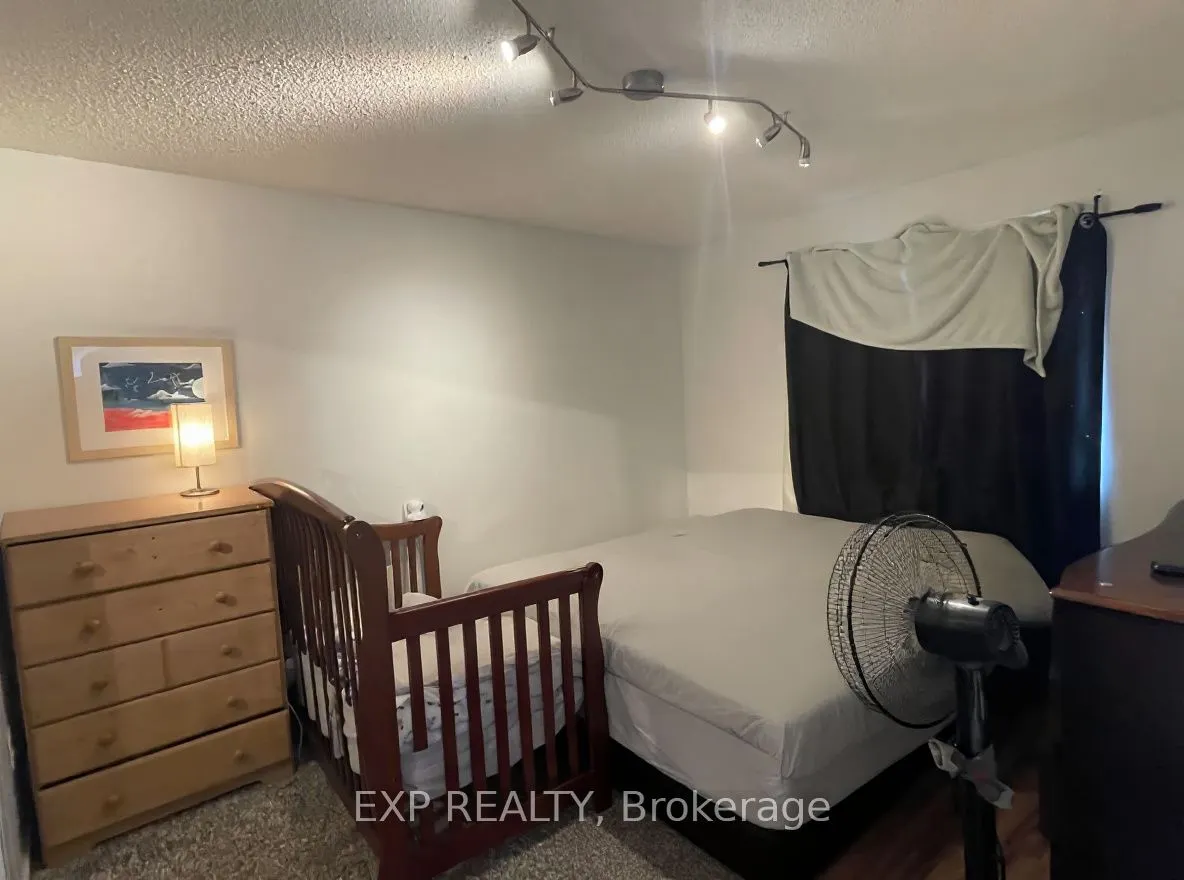16 Lucas Avenue, #UPPER