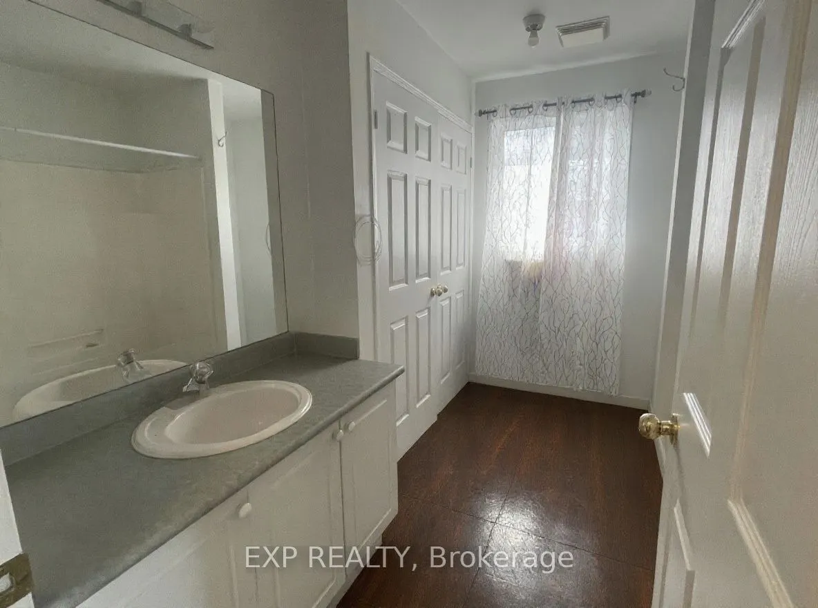16 Lucas Avenue, #UPPER