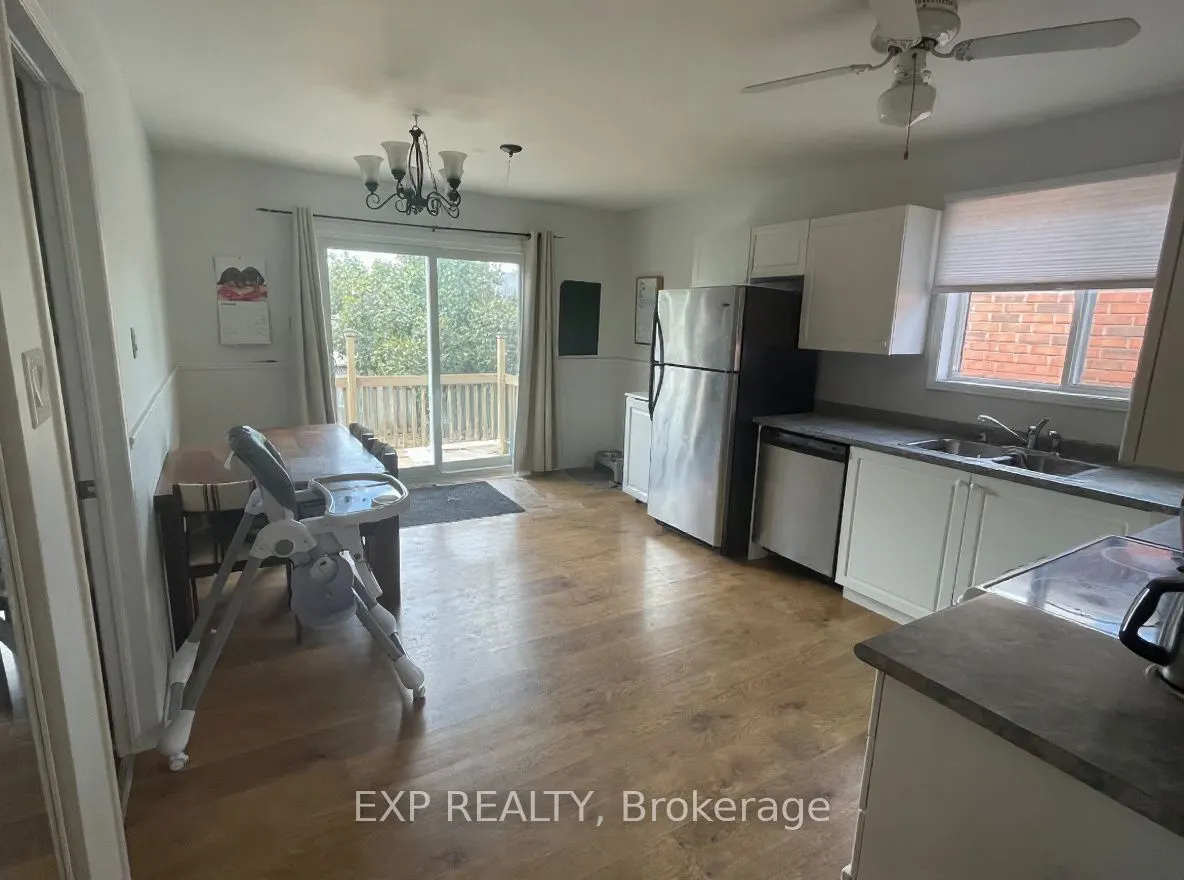 16 Lucas Avenue, #UPPER